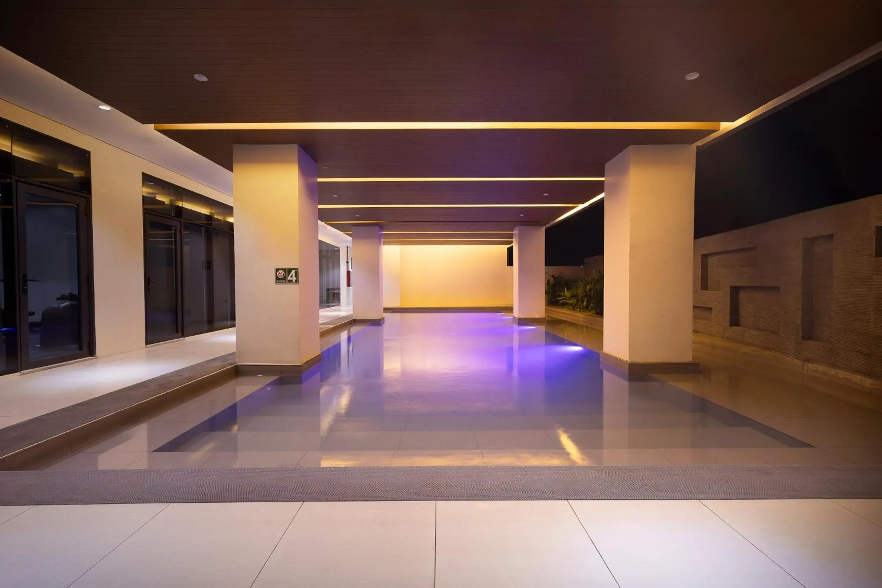 Pool view in Hotel101 - Fort Pool view in Hotel101 - Fort