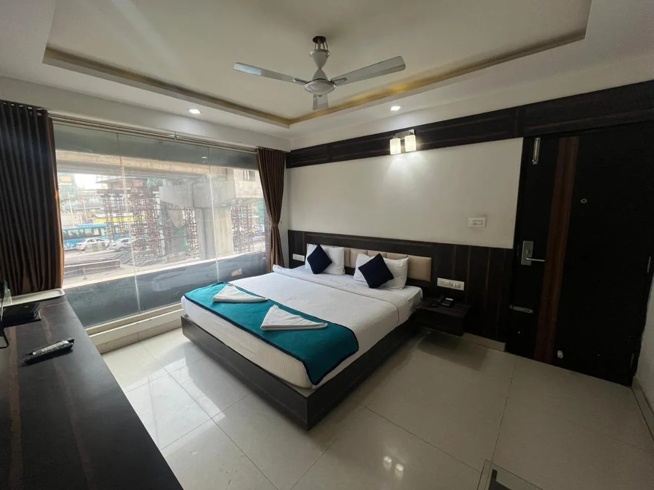 Photo of the whole room, Bed in Western Keys Hotel