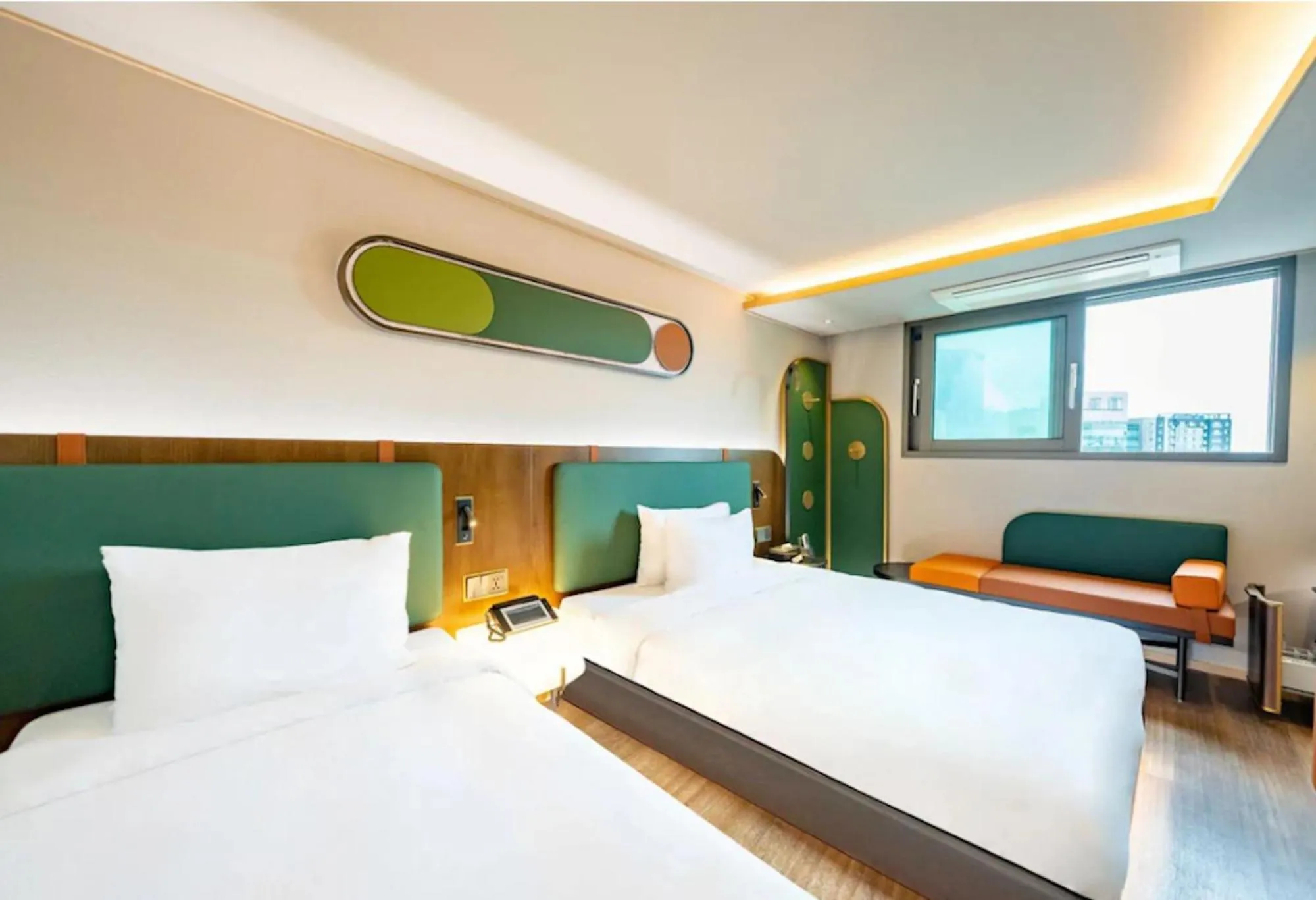 Bed in L&L Central Hotel