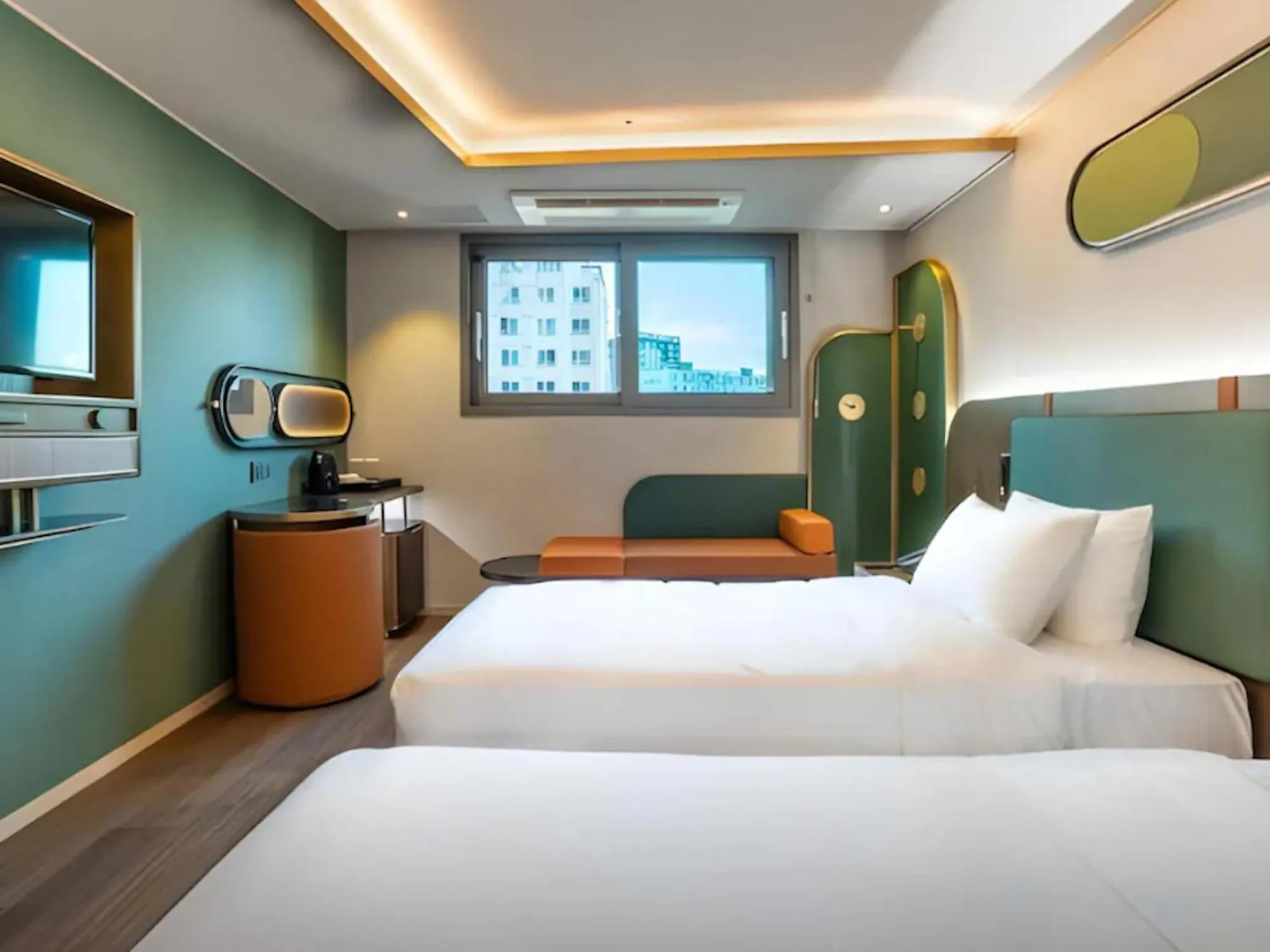 Bed in L&L Central Hotel