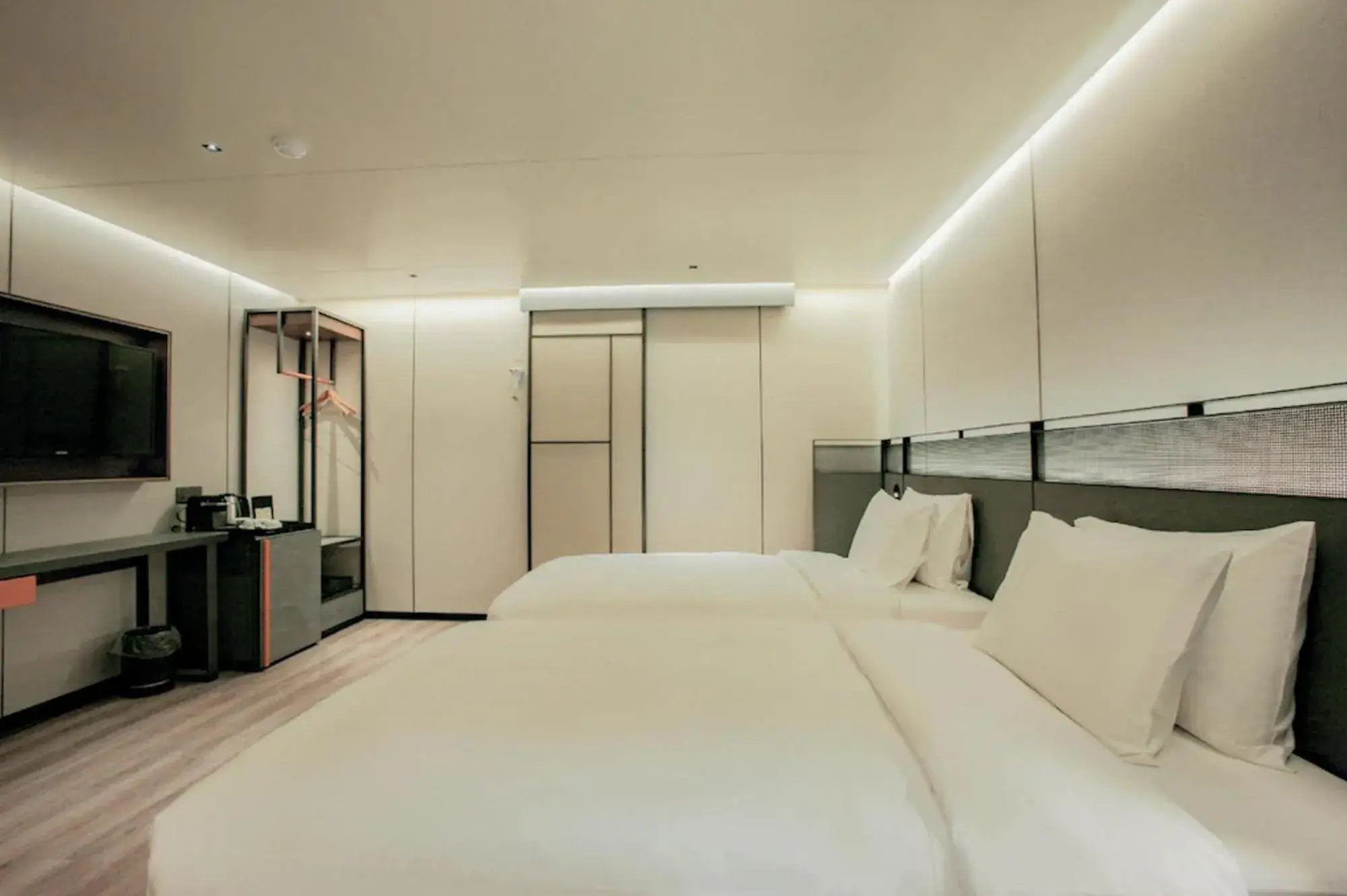 Bed in L&L City Hotel Bed in L&L City Hotel