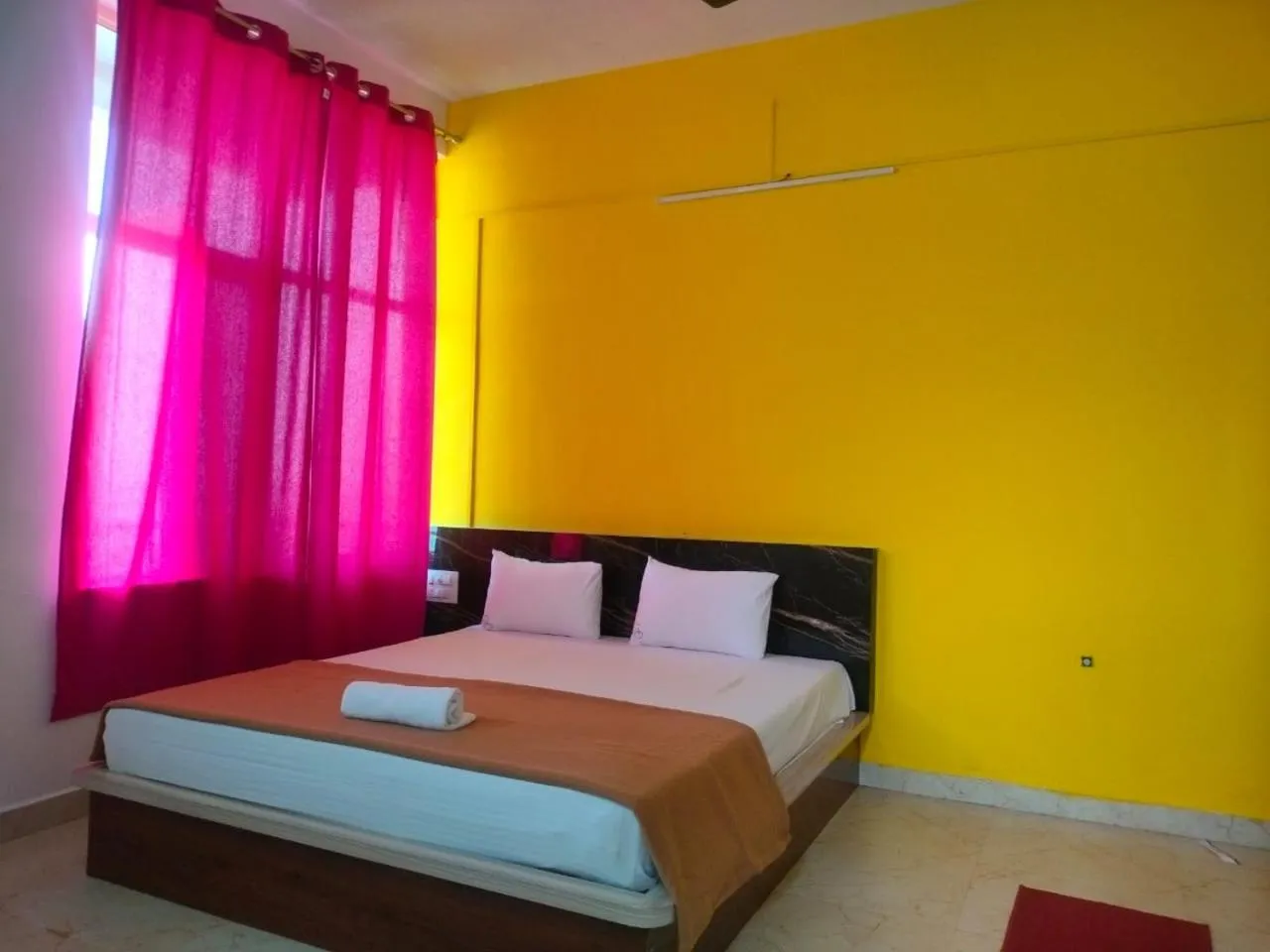 Bed in Hotel Golden Heights Gokarna