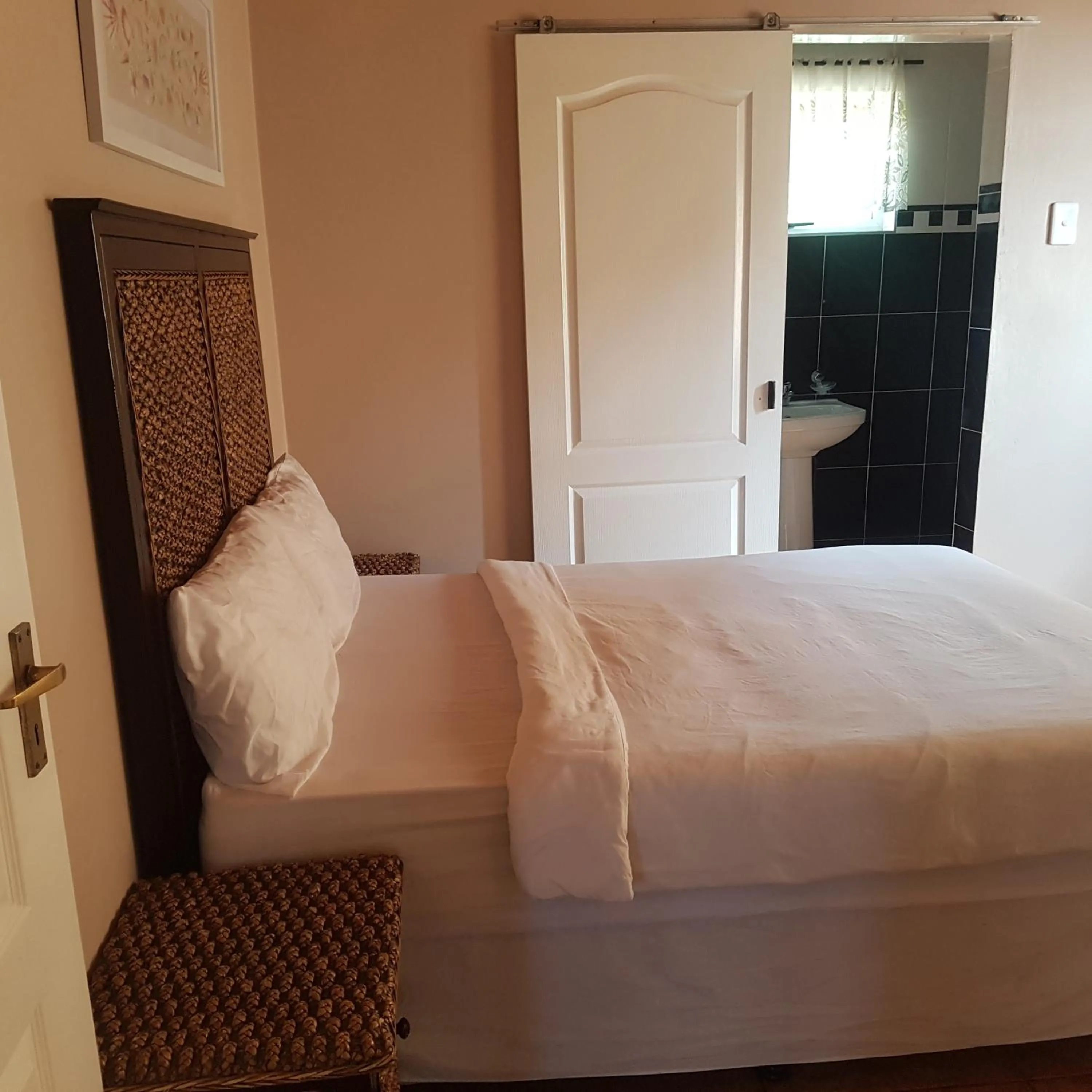 Bed in Golden Dawn Chalets