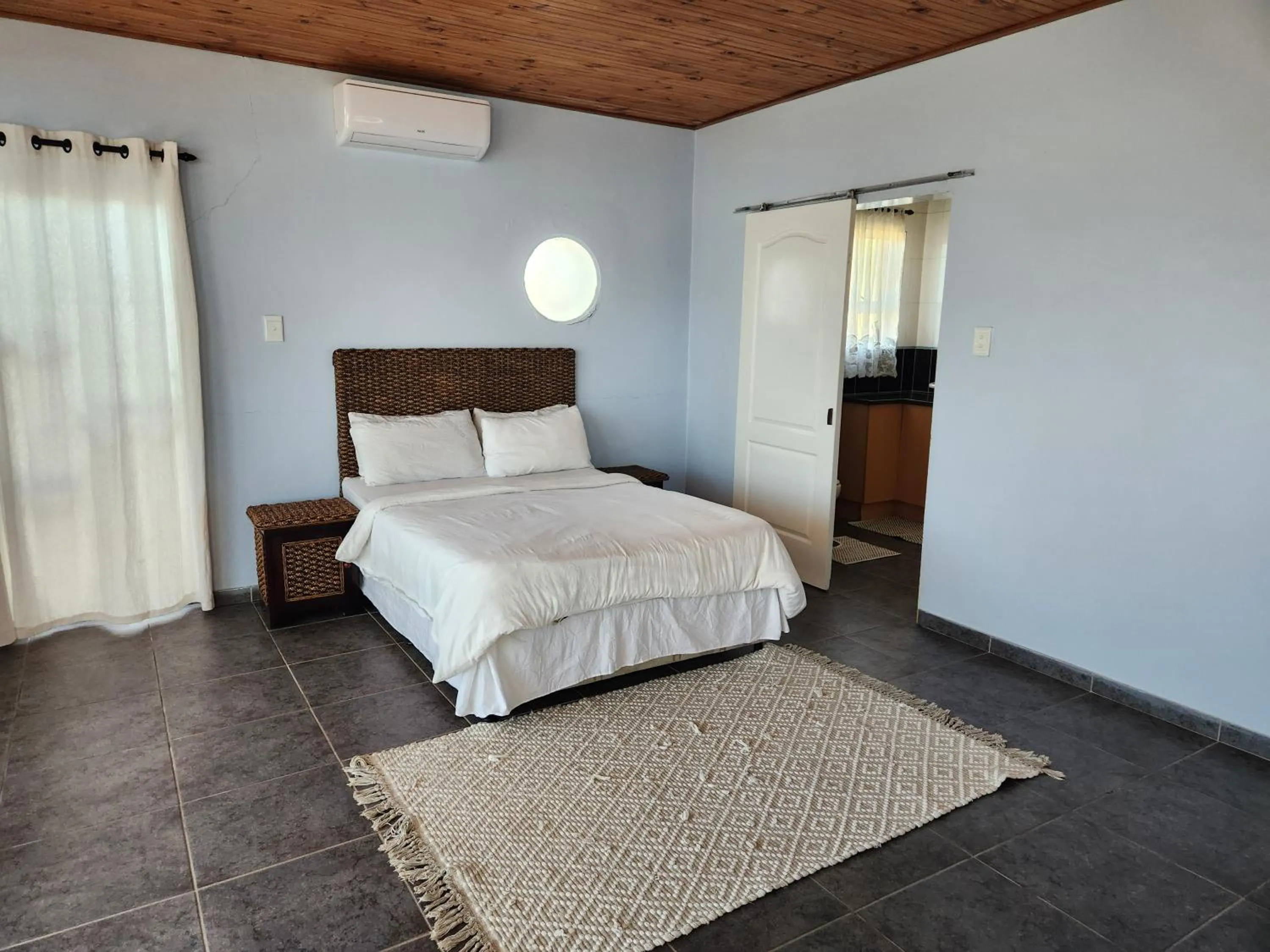 Bed in Golden Dawn Chalets