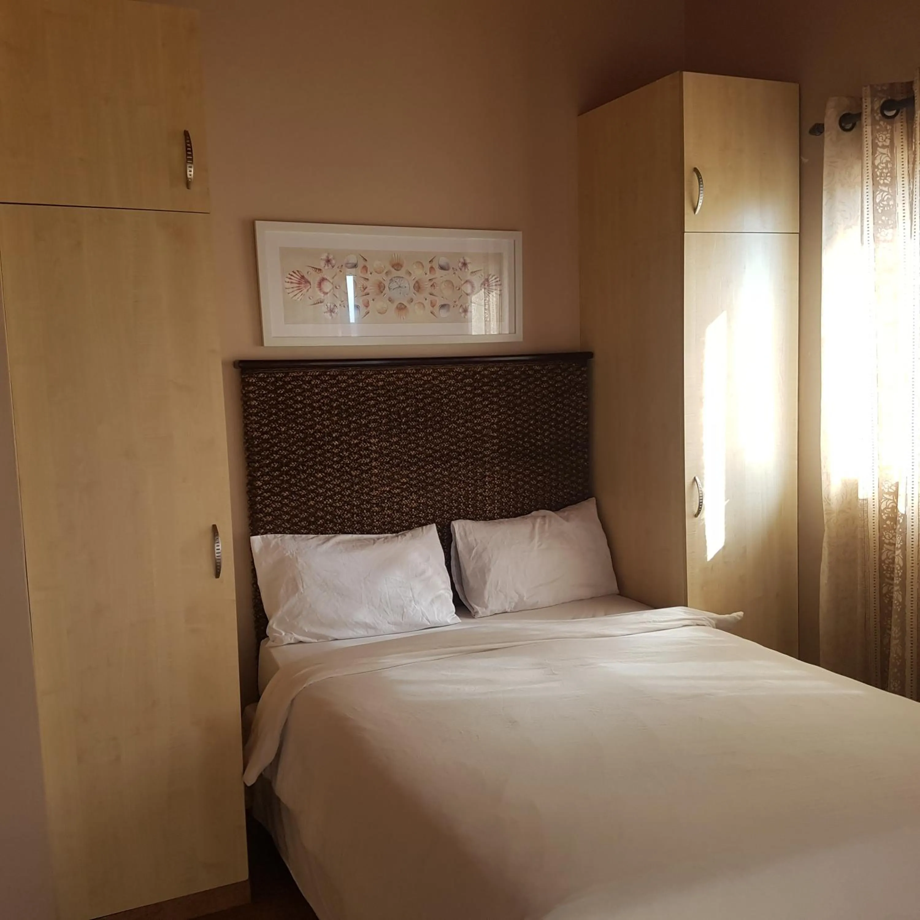 Bed in Golden Dawn Chalets