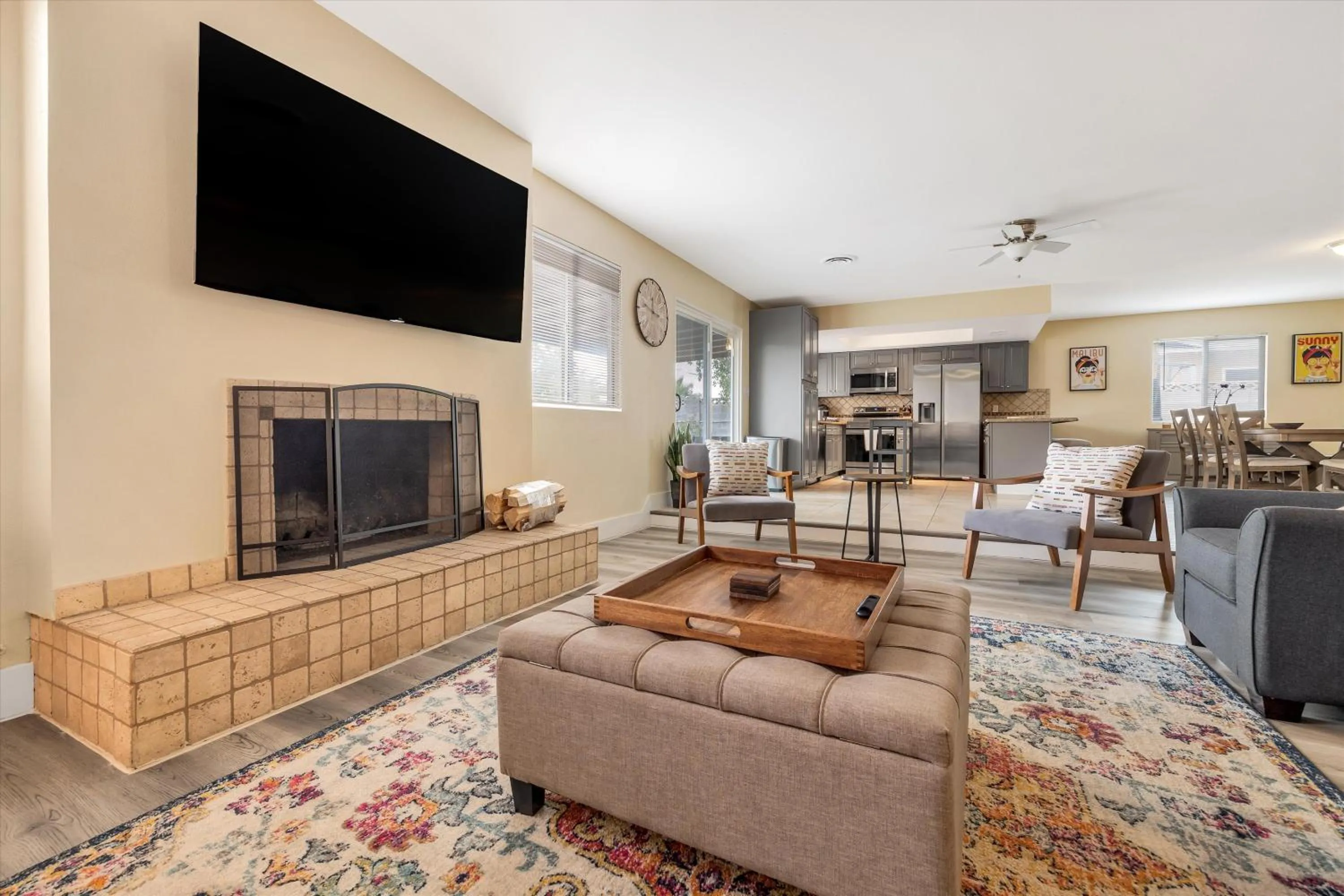 Stylish home with pool and spa