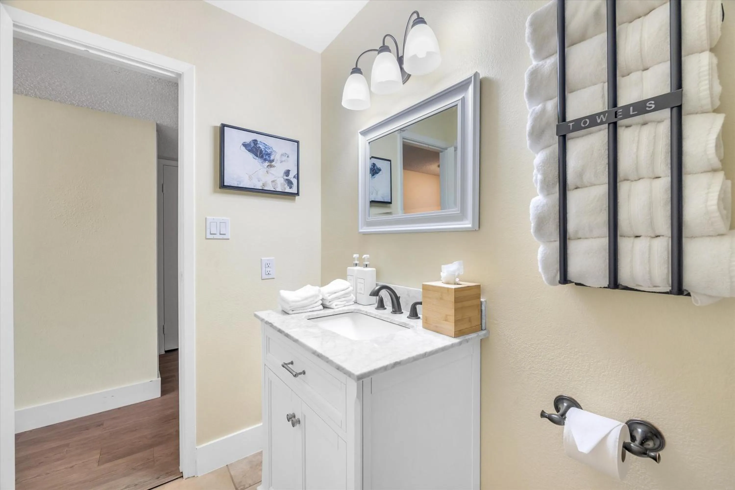 Stylish home with pool and spa