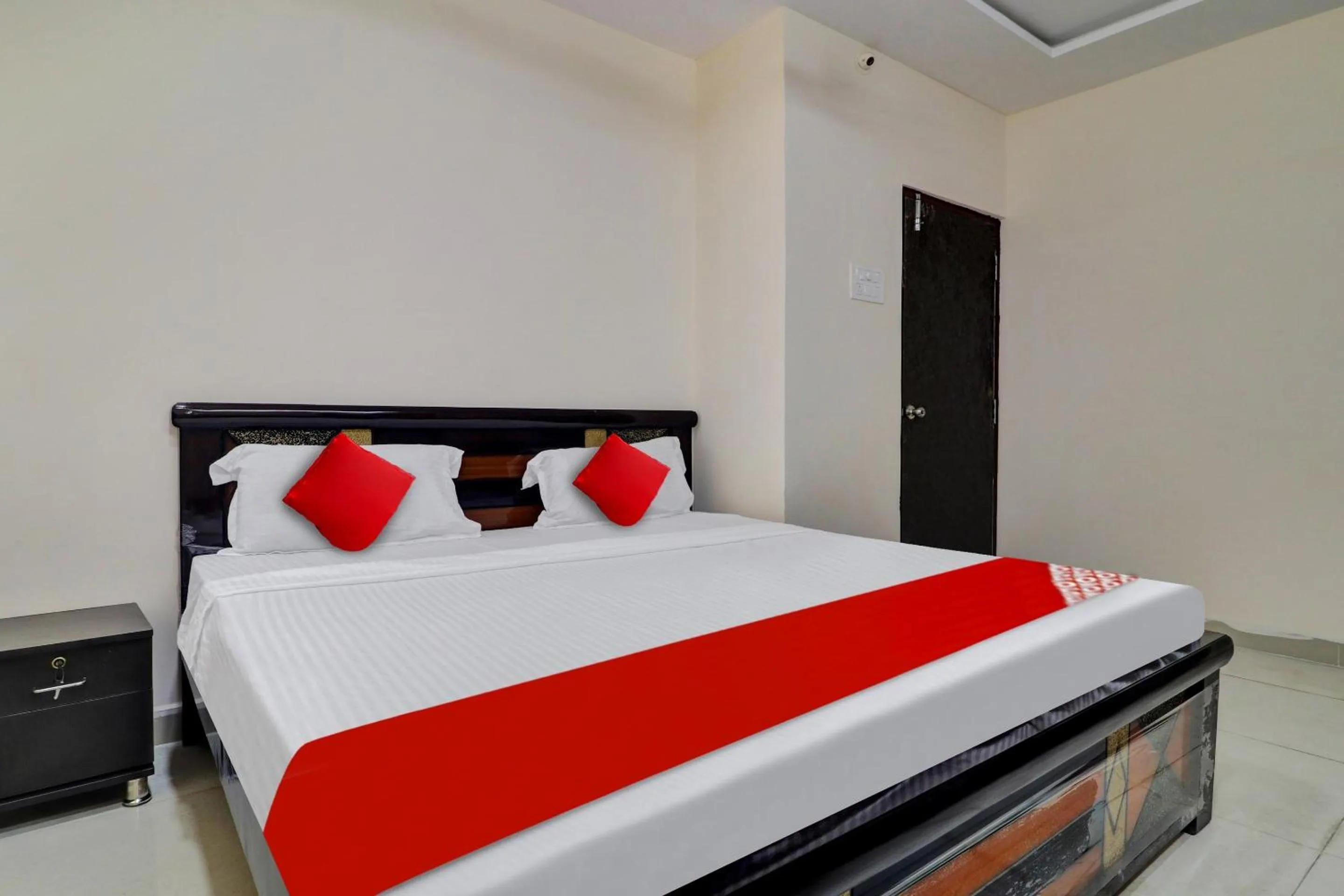 Bedroom, Bed in Hotel O Shri Ganesh Residency