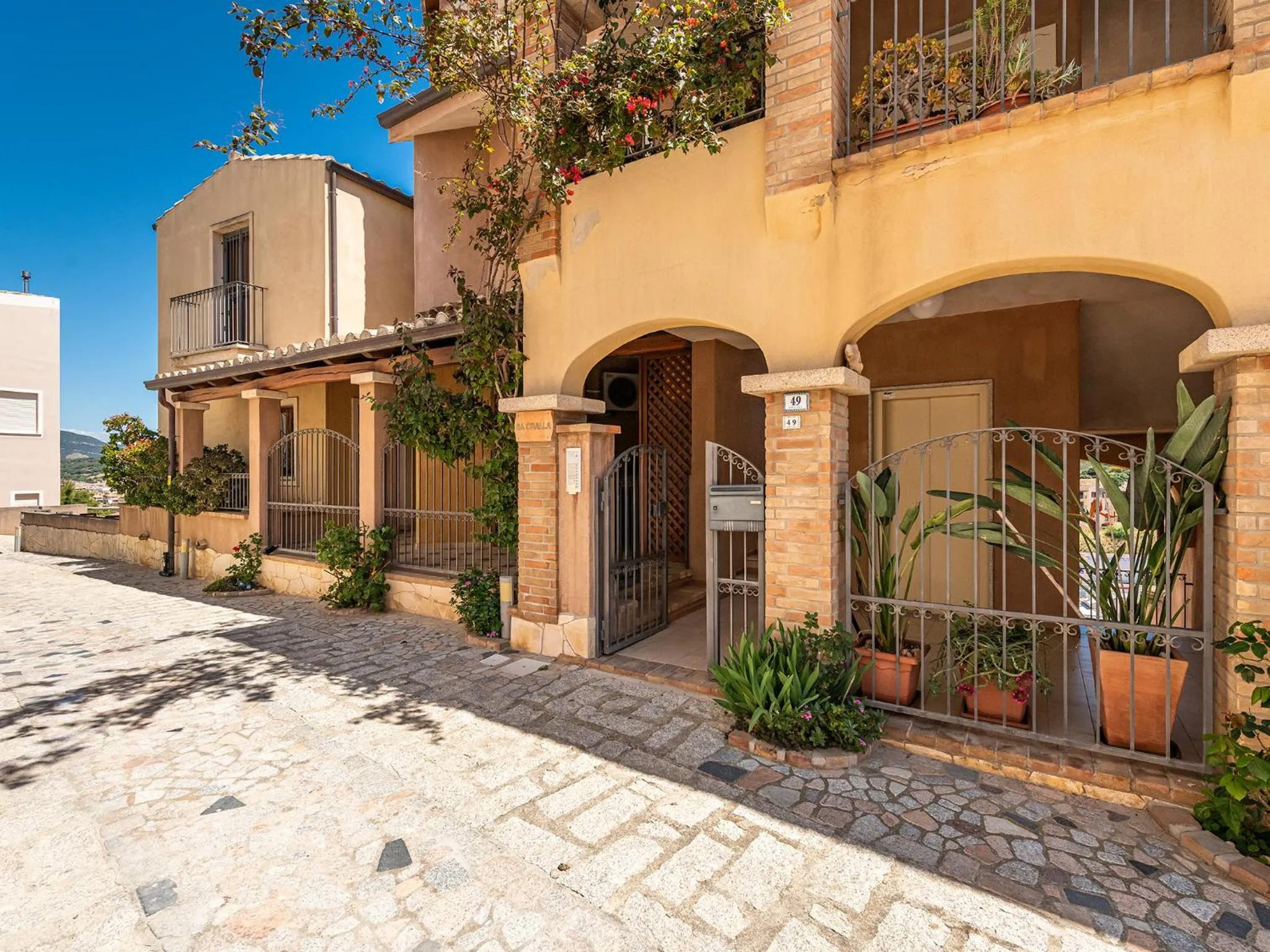 Property building in Gente di Mare