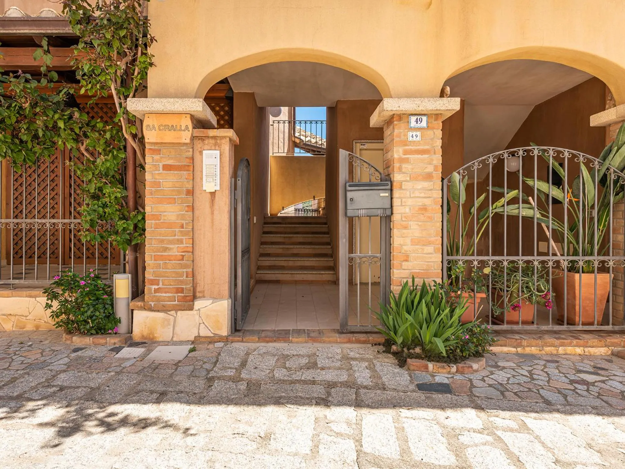 Property building in Gente di Mare