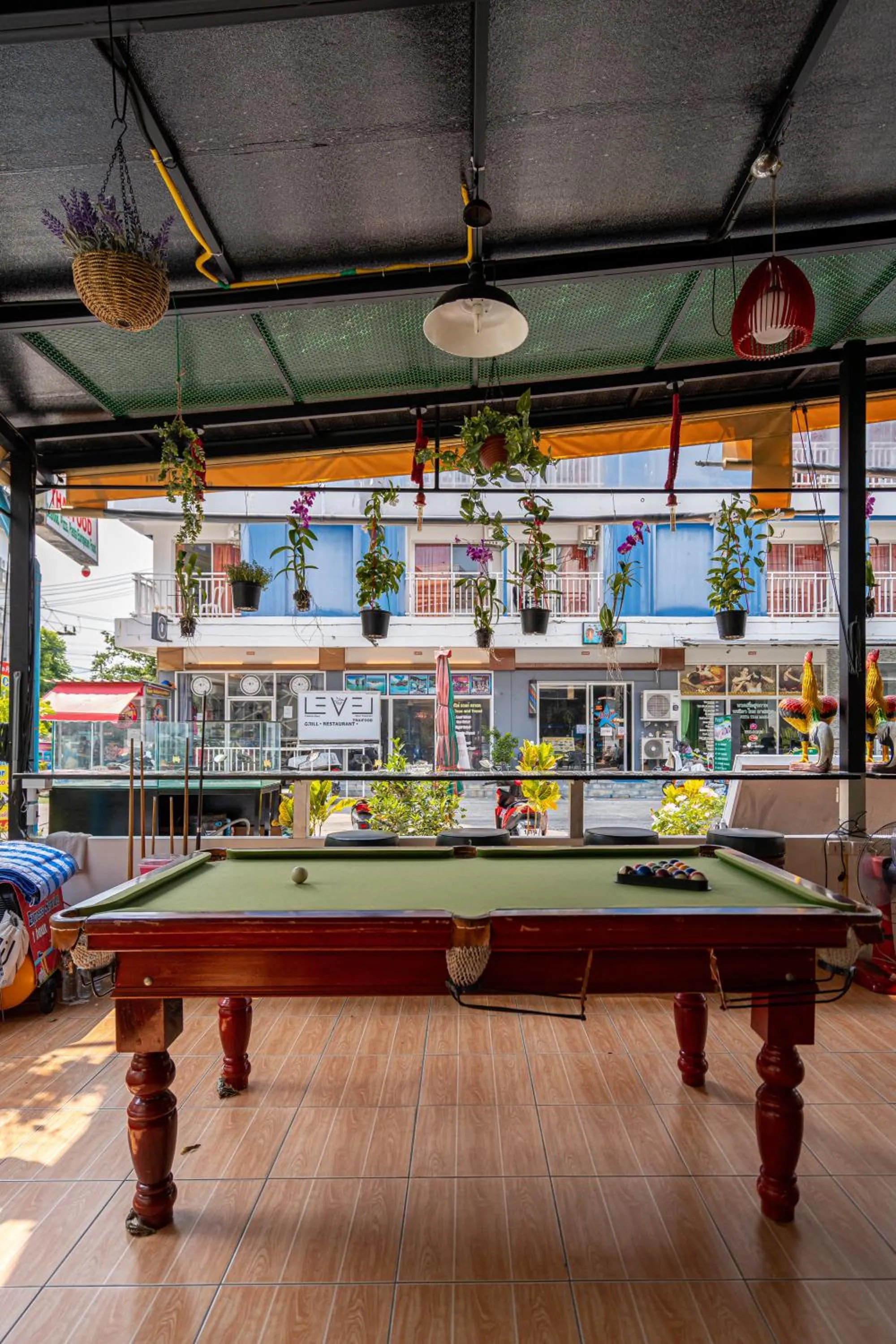 Billiard in Santi White House Patong