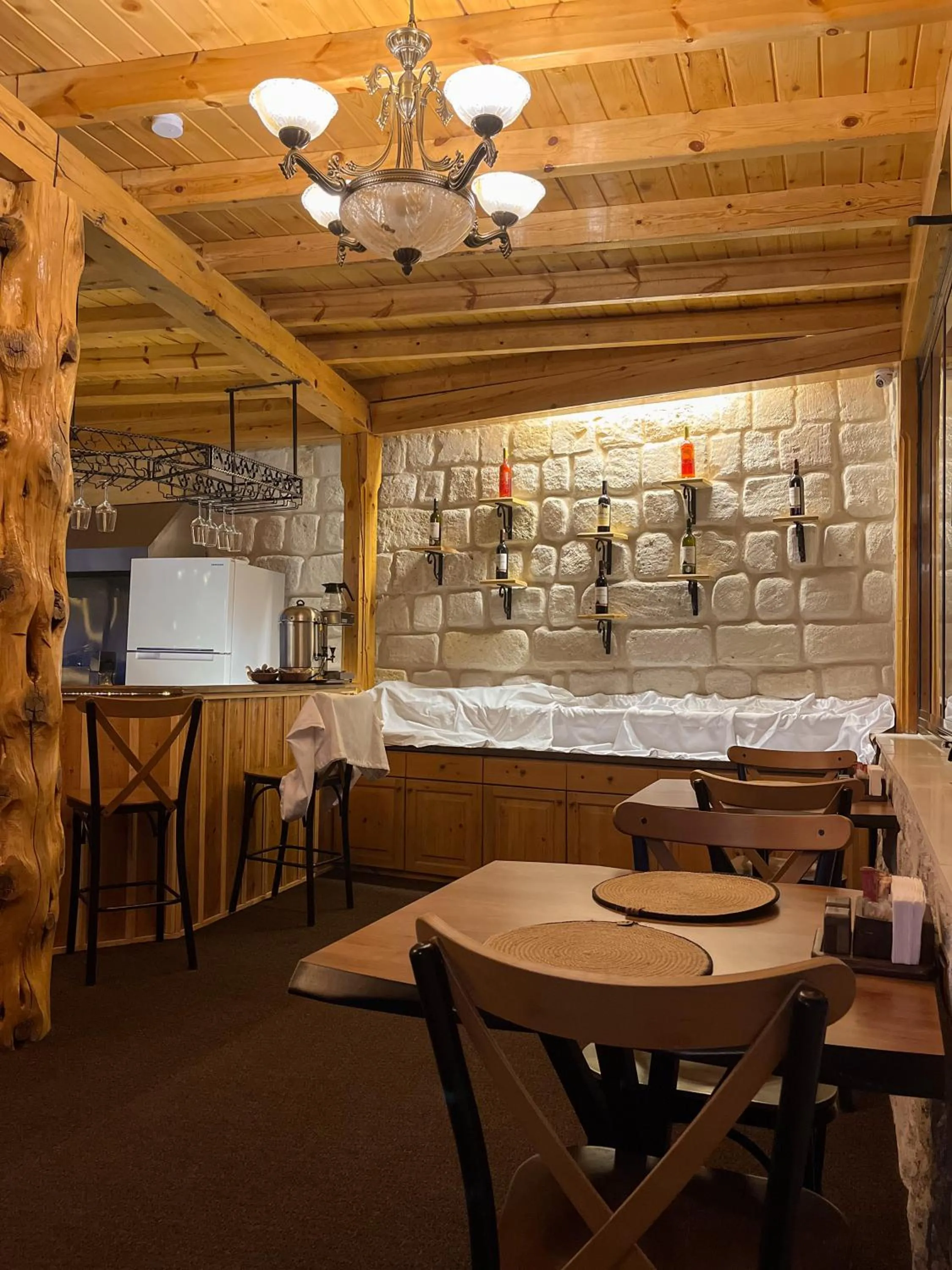 Restaurant/places to eat in Sora Cave Hotel