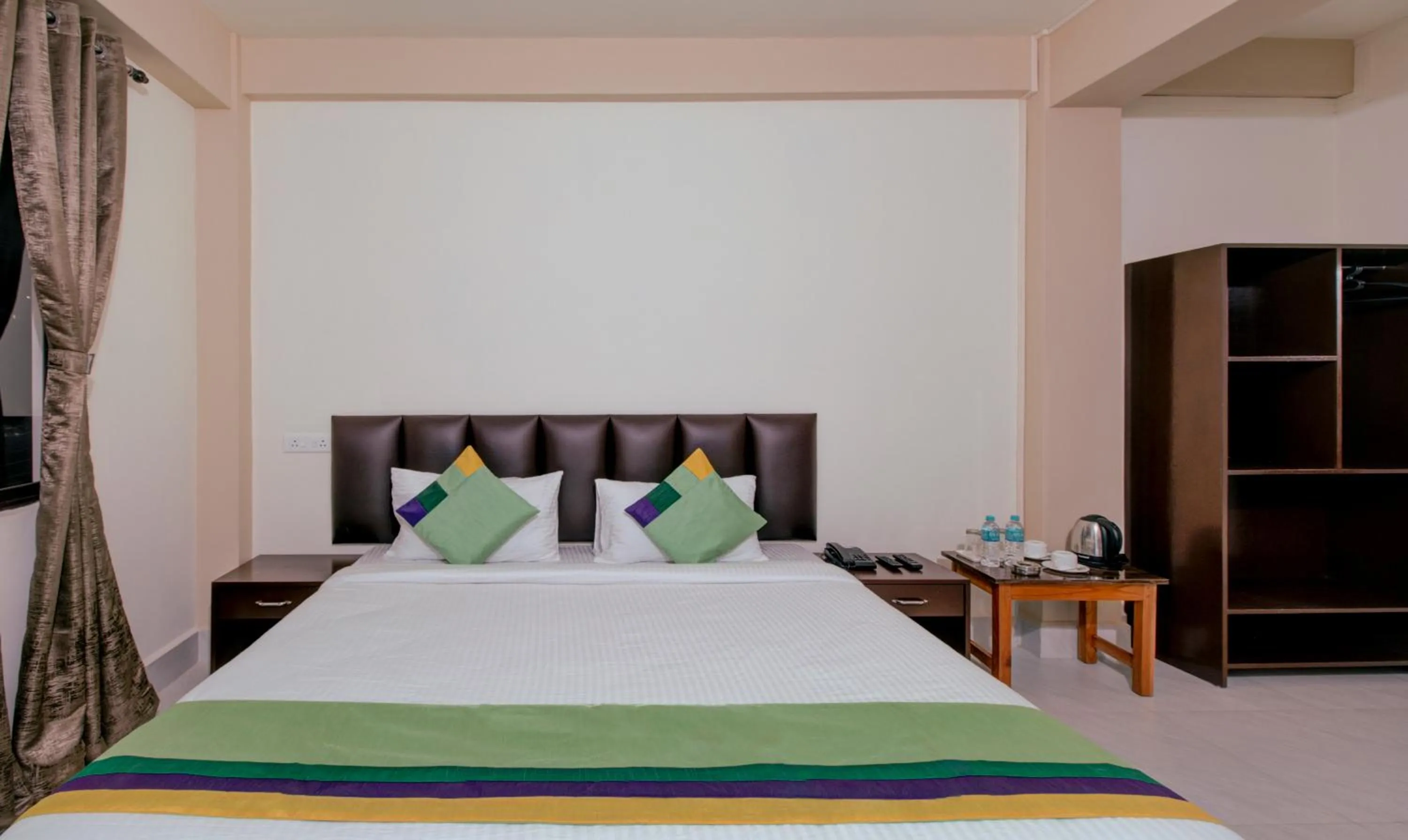 Bed in Treebo Staying Center