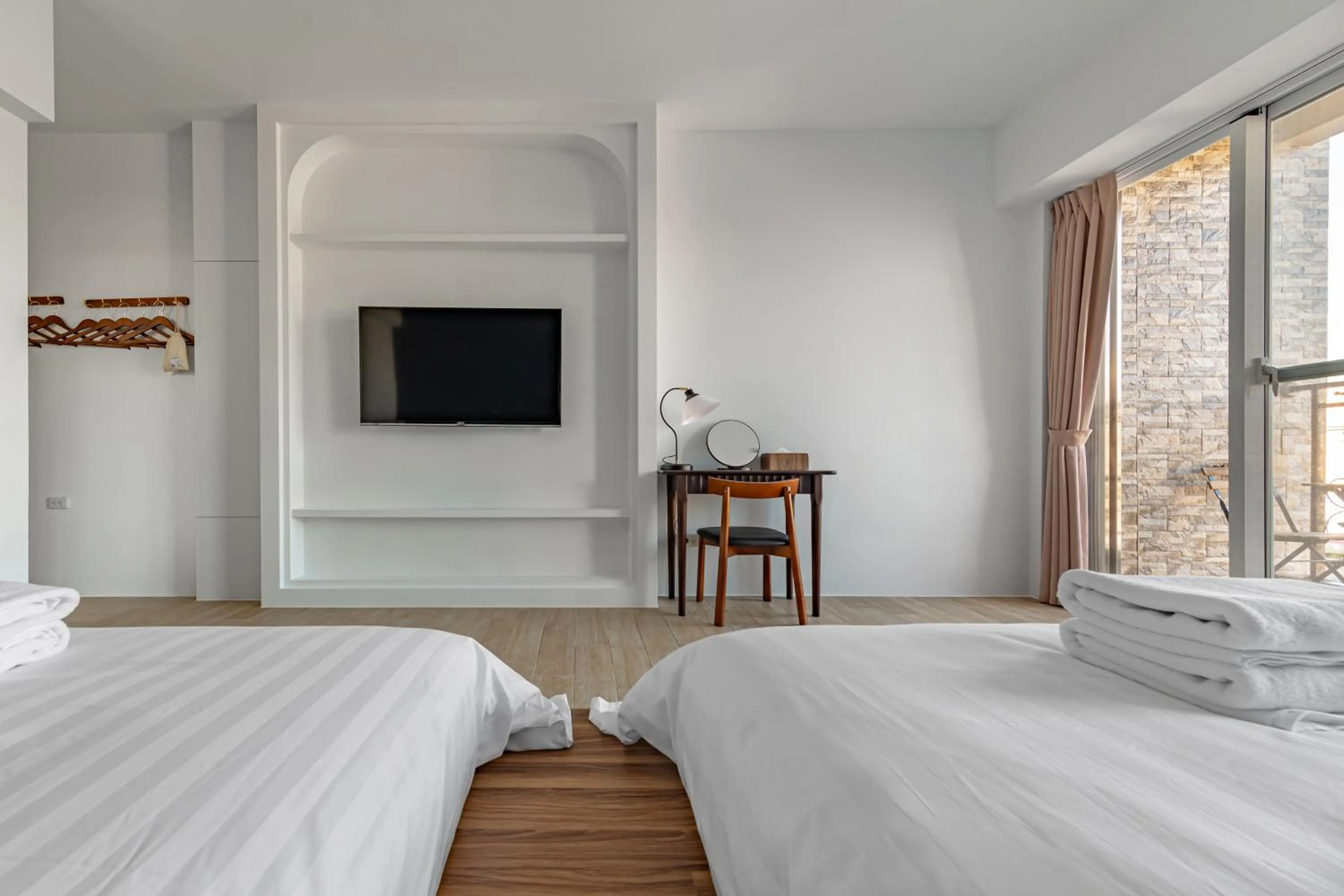 Bed in Sunset Mu Style Inn