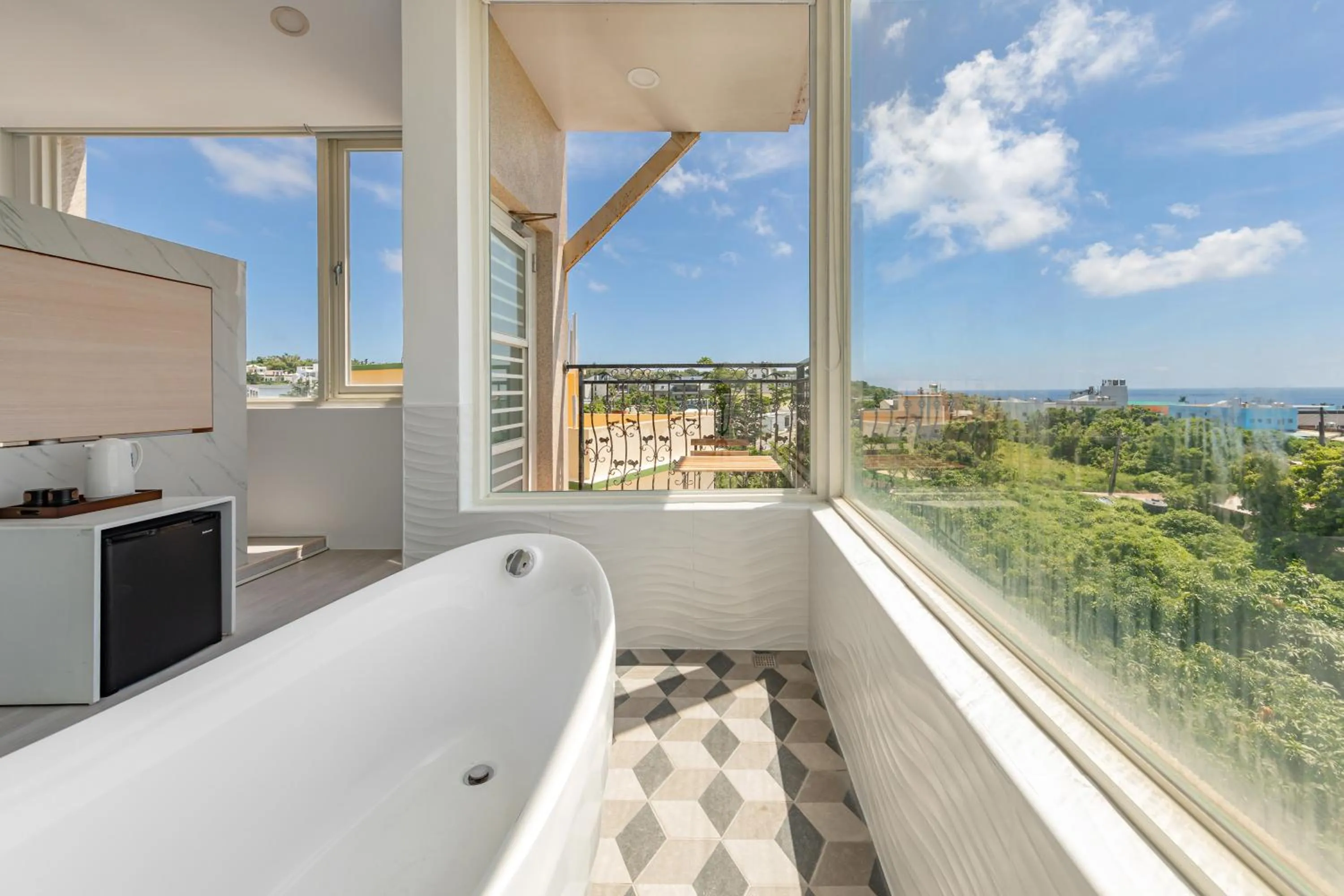 Bath in Sunset Mu Style Inn