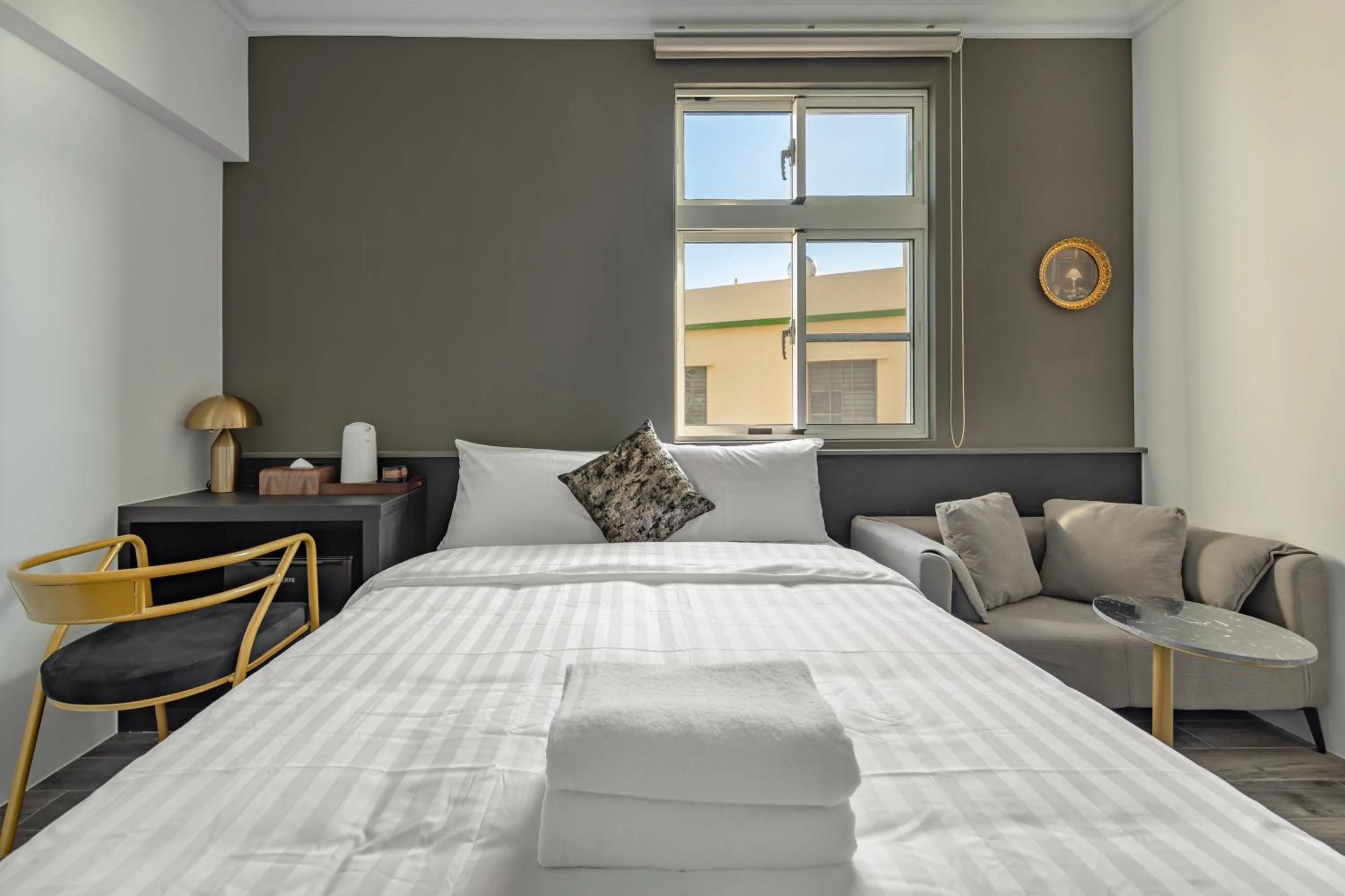 Bed in Sunset Mu Style Inn