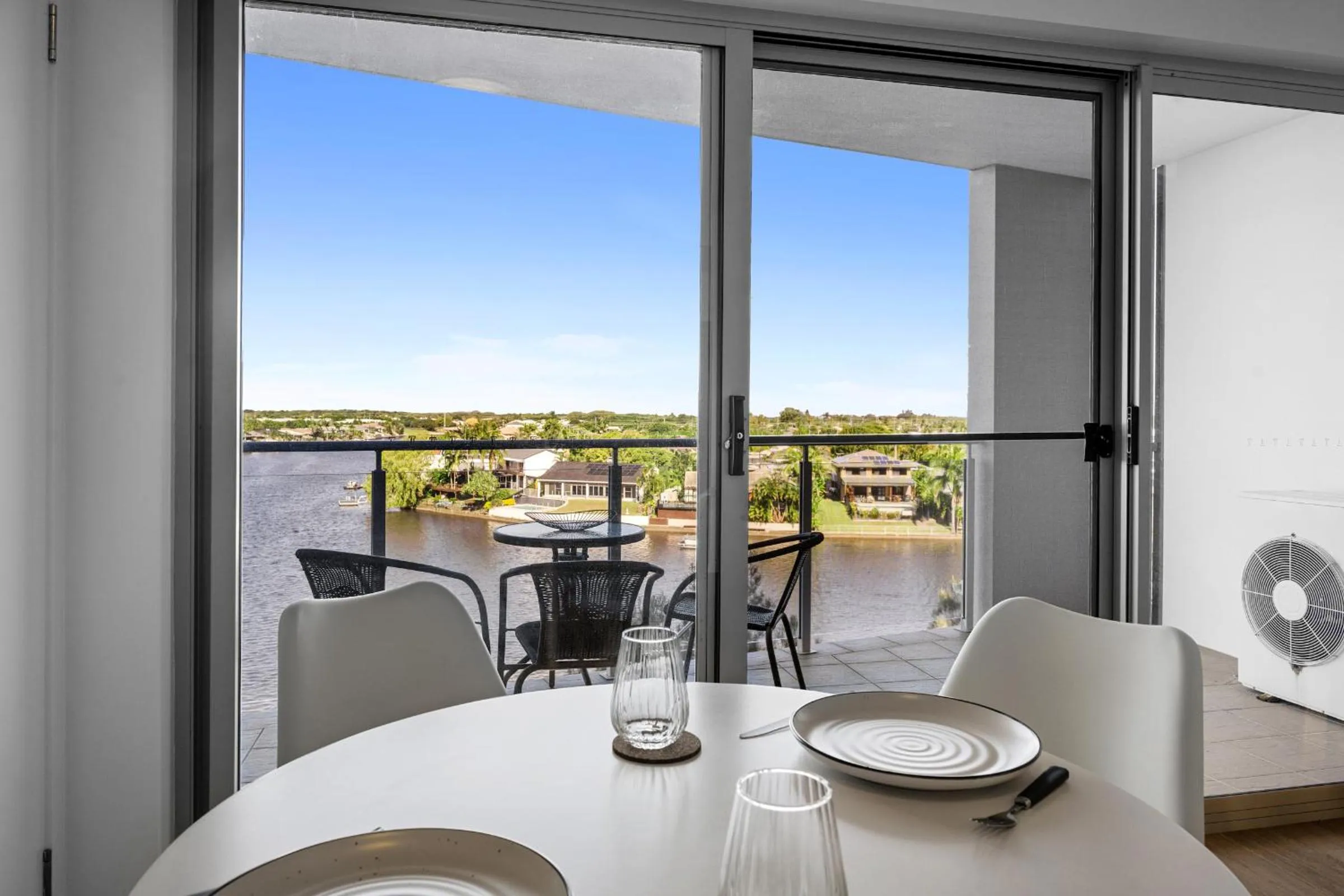Dining area in Broadwater on the Peninsula