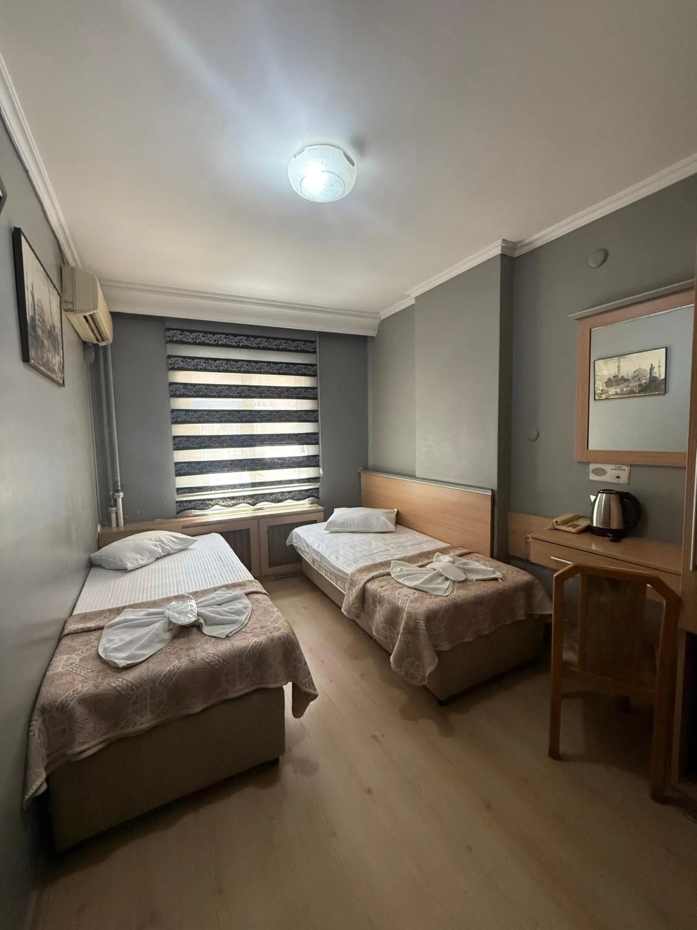 Bed in KABİL OTEl