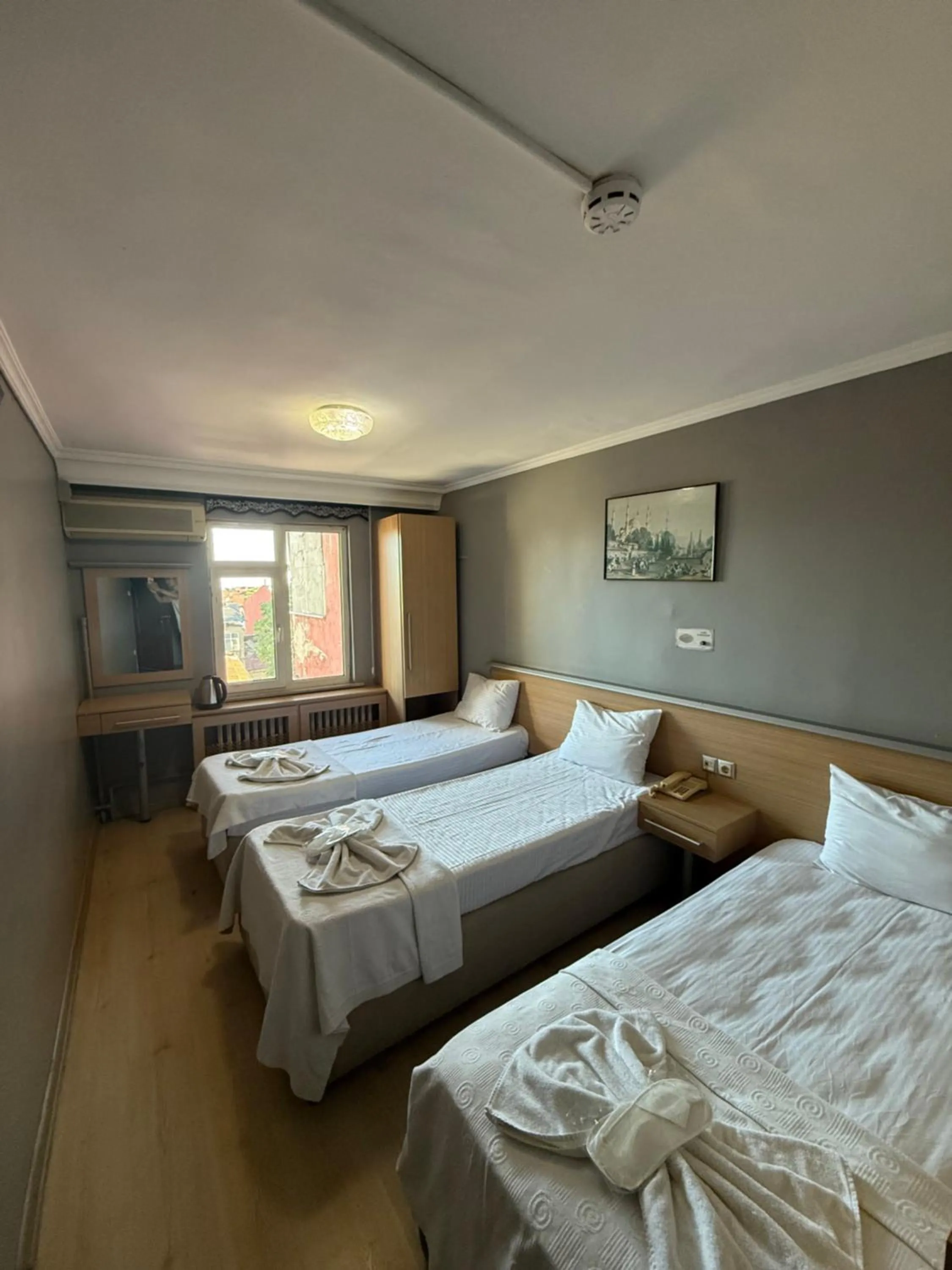 Bed in KABİL OTEl