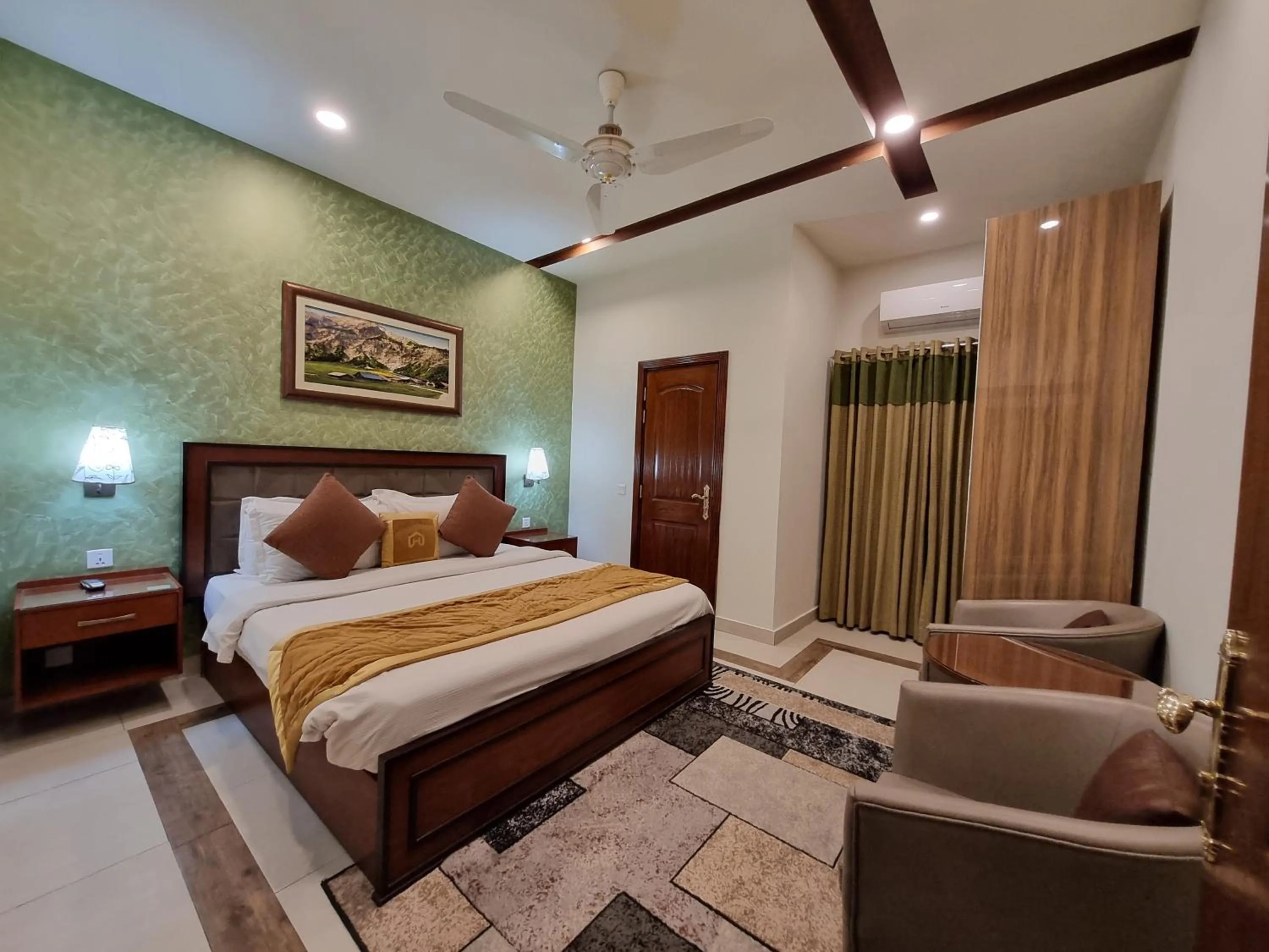 Bed in Hayyat Luxury Hotel Suites
