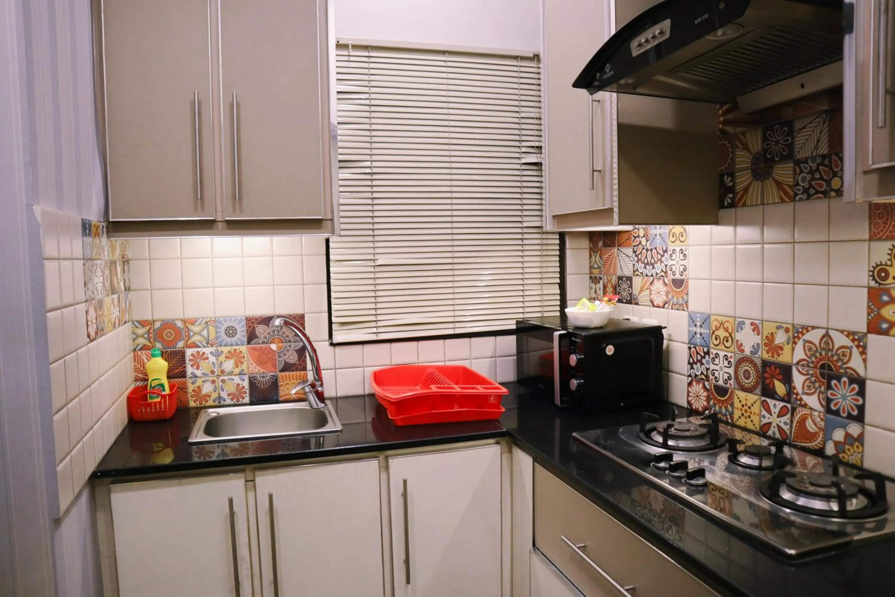 Coffee/tea facilities in Hayyat Luxury Hotel Suites