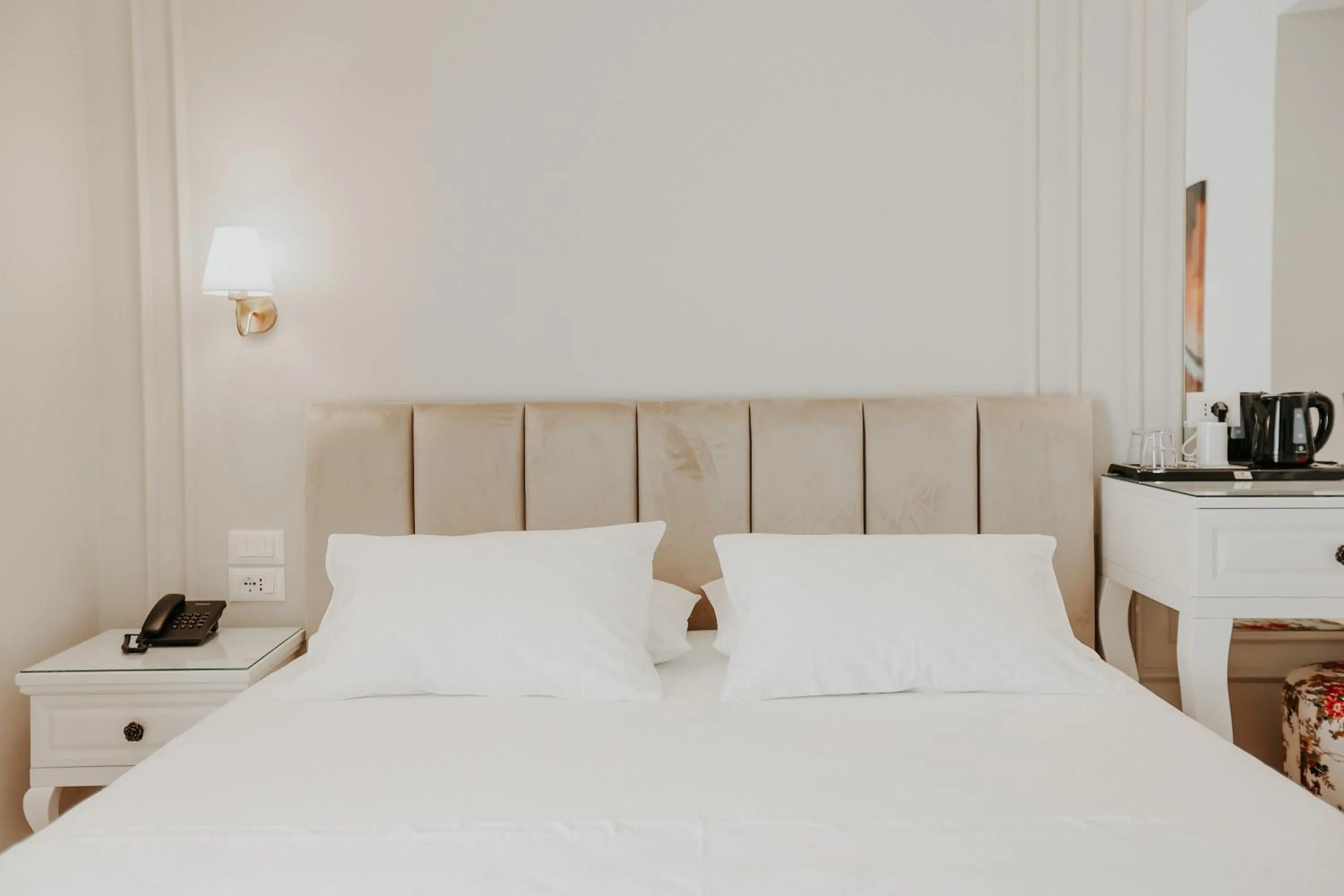 Coffee/tea facilities, Bed in Seaside Hotel