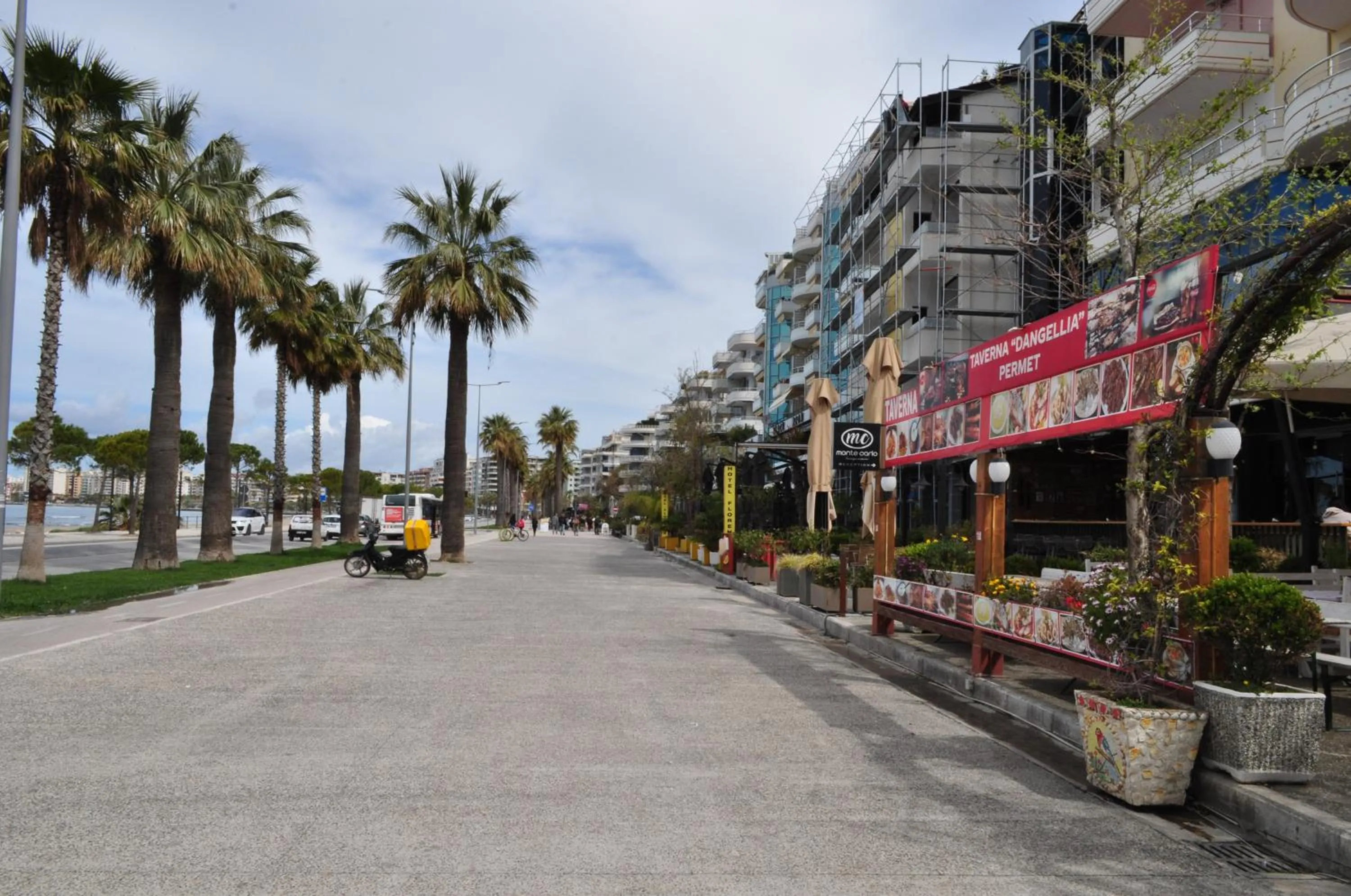 Street view in Seaside Hotel