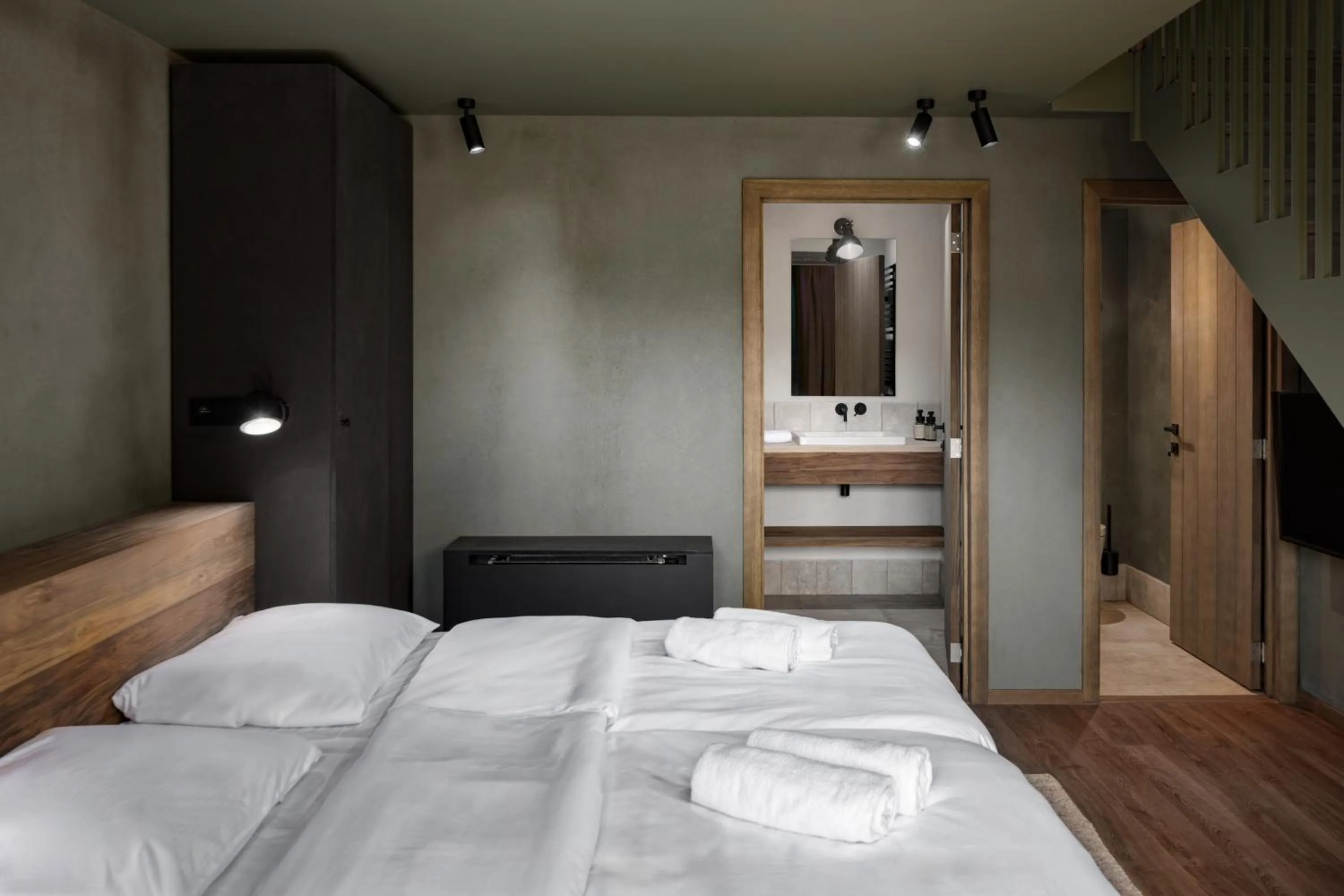 Bed in Hillview Hotel Grandvoir