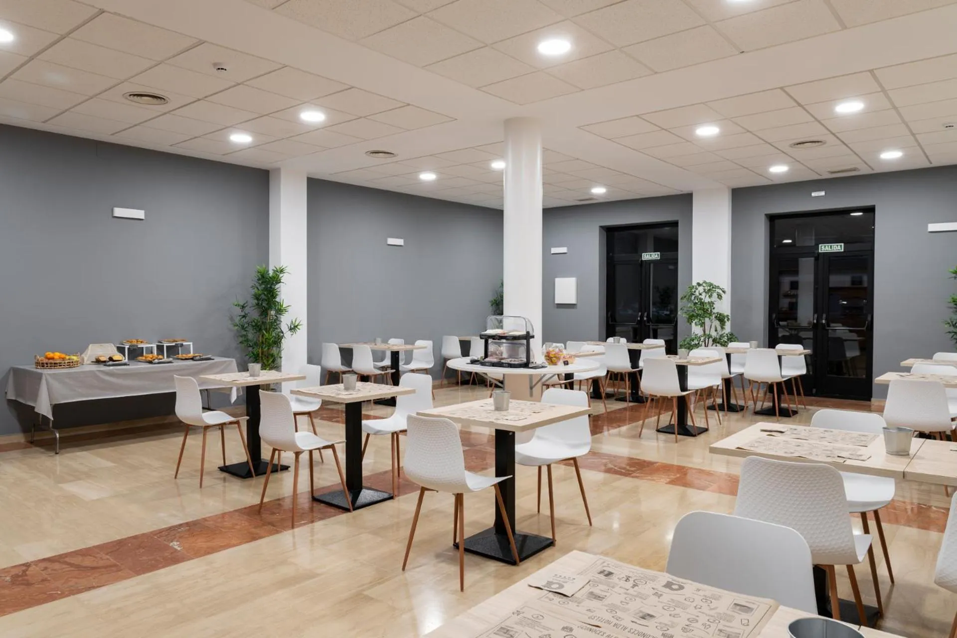 Breakfast in Hotel Alda Malvasía