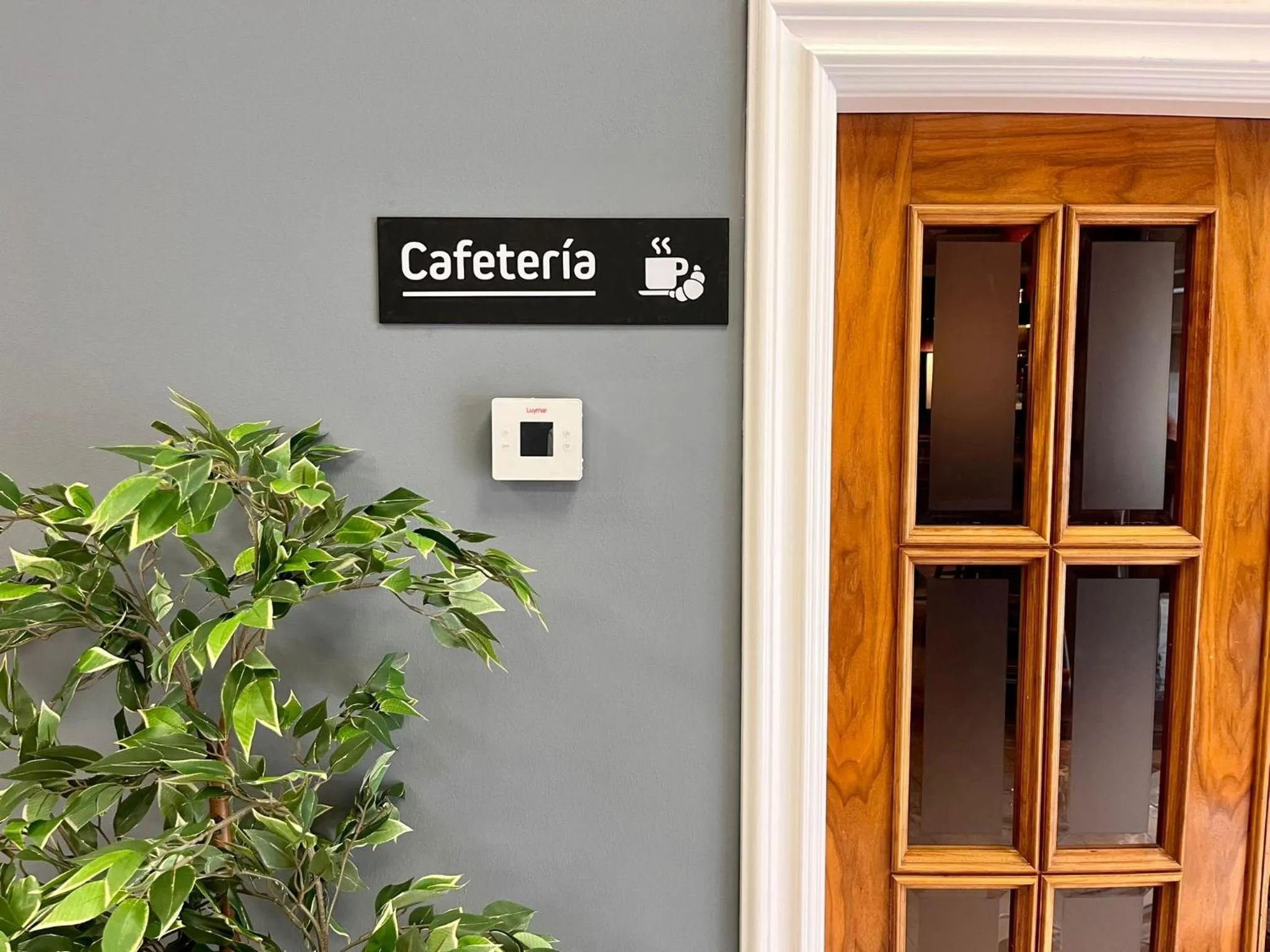 Lounge or bar in Hotel Alda Malvasía