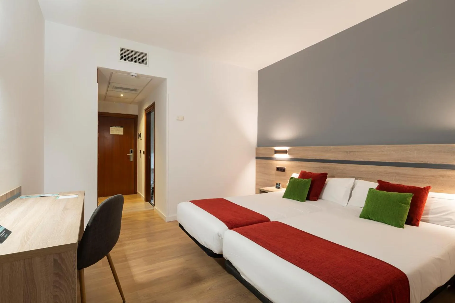 Bedroom, Bed in Hotel Alda Malvasía