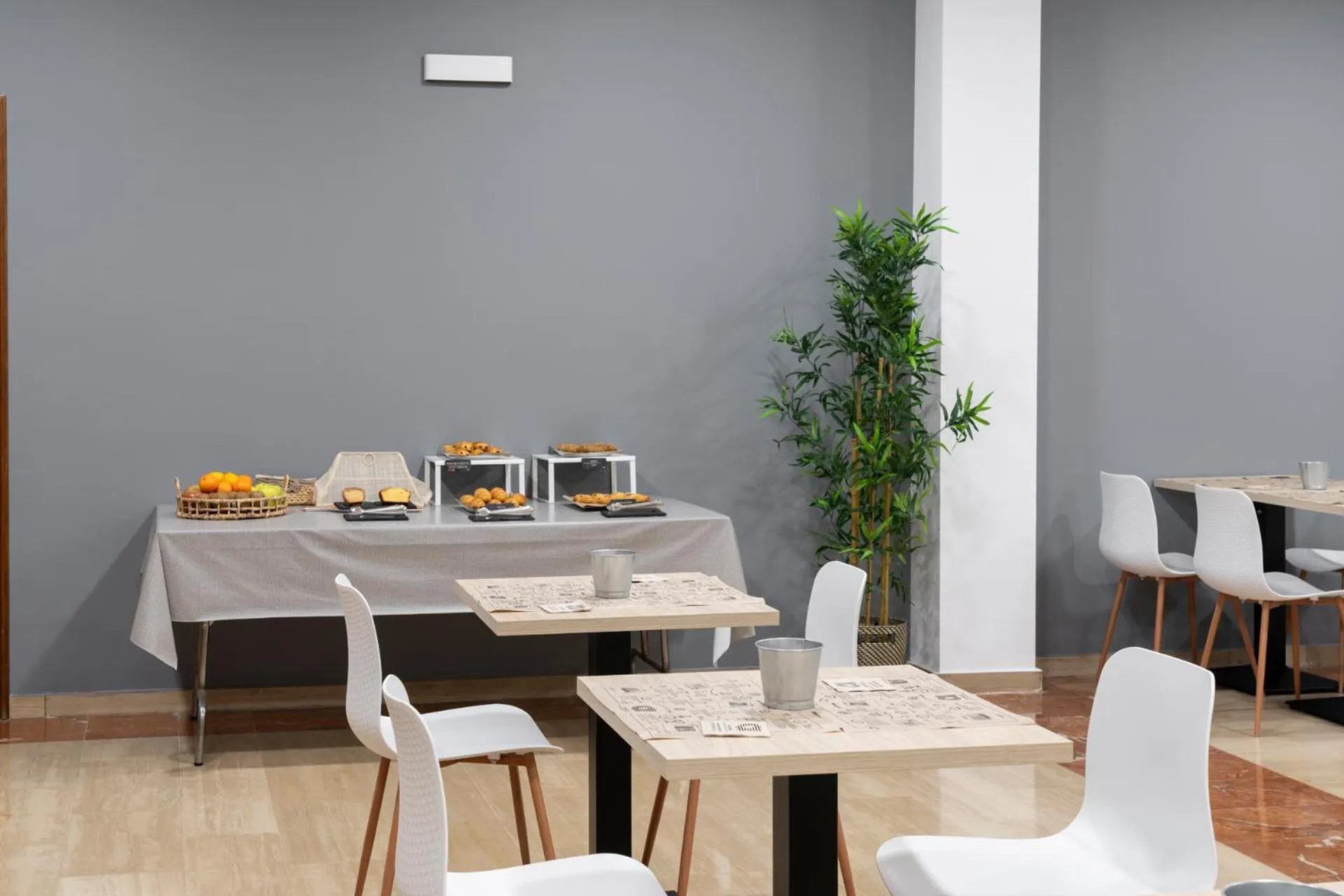 Breakfast in Hotel Alda Malvasía