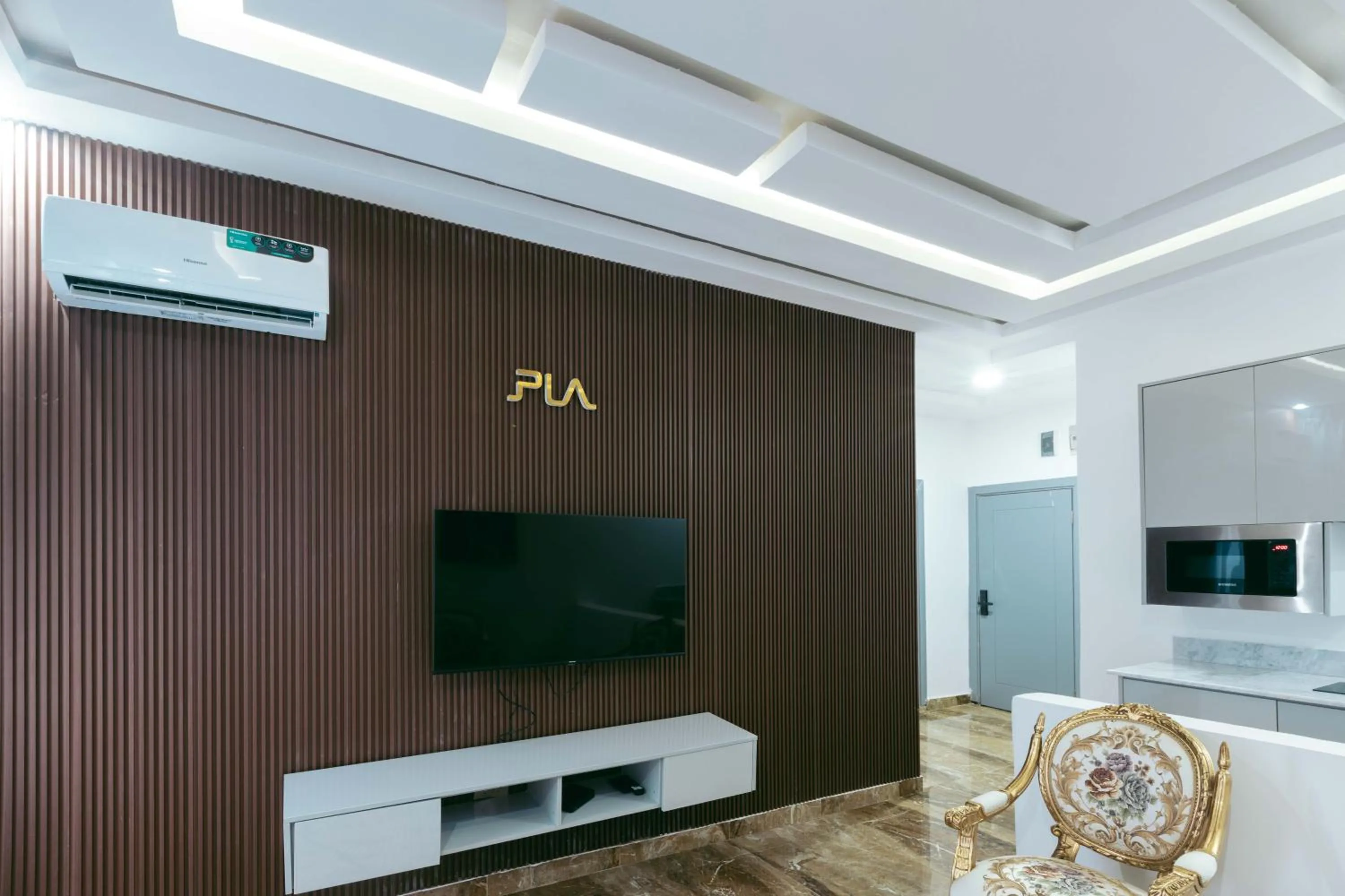 TV and multimedia in Phoenix Luxury Apartments