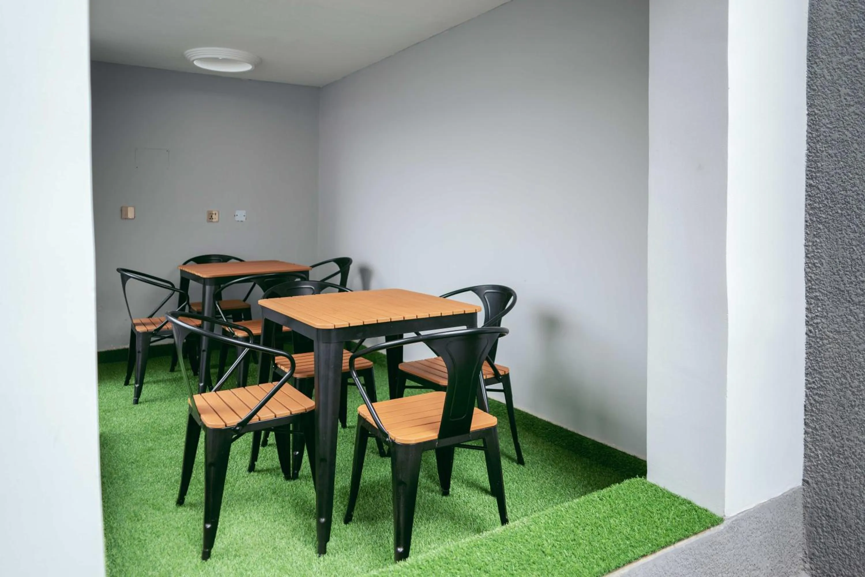 Property building in Phoenix Luxury Apartments