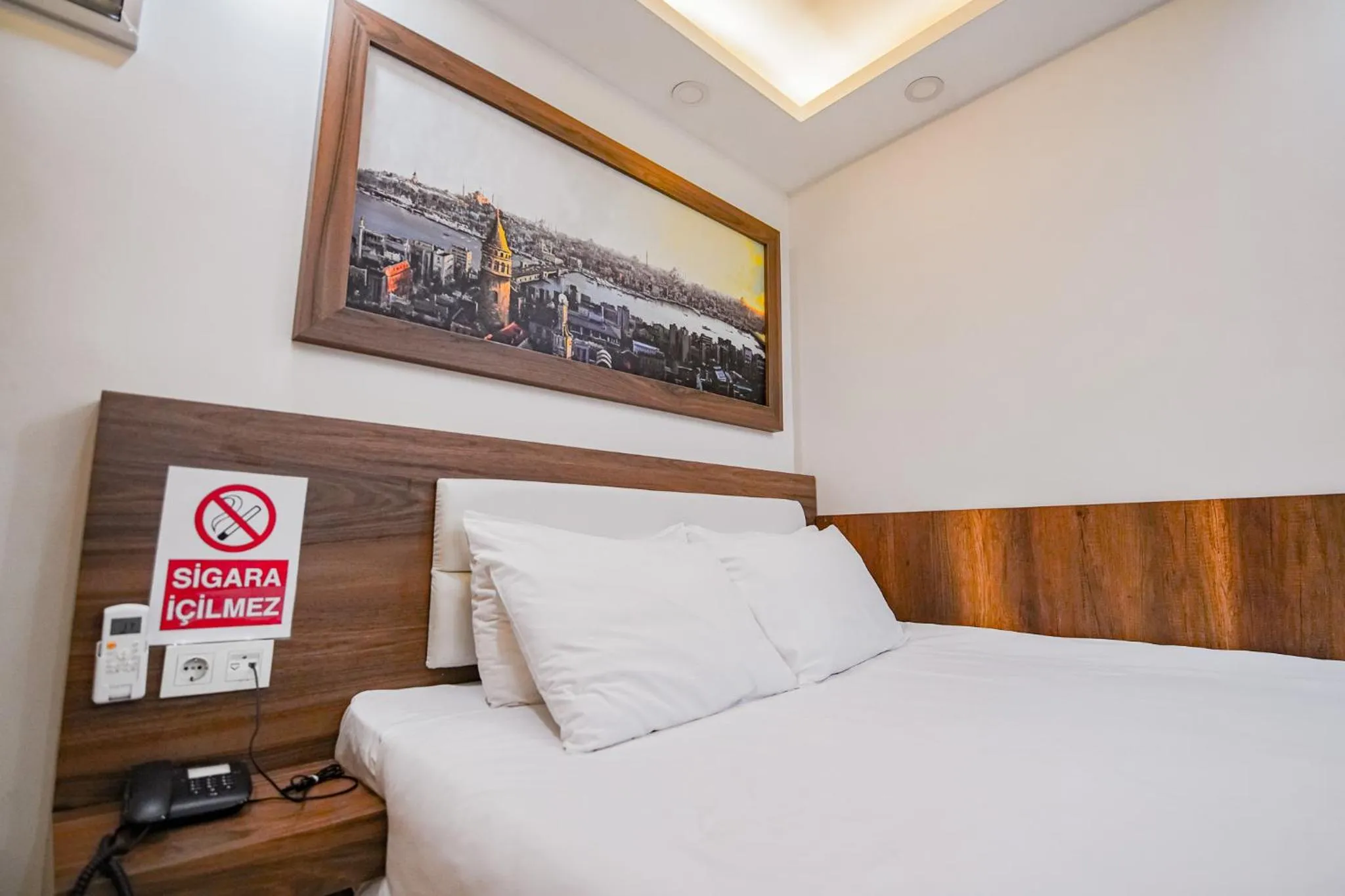 Bed in MITANI SUITES