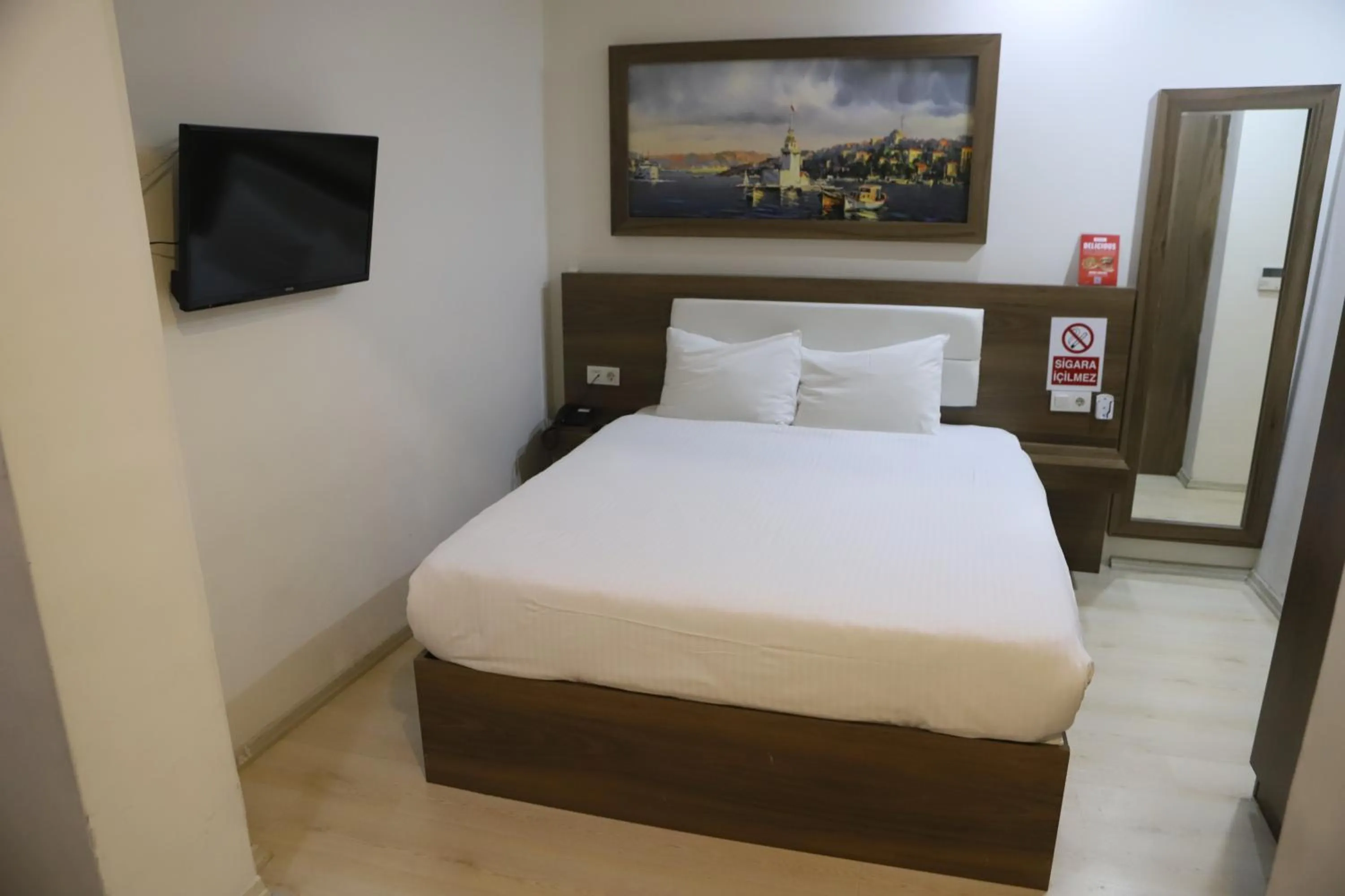 Bed in MITANI SUITES