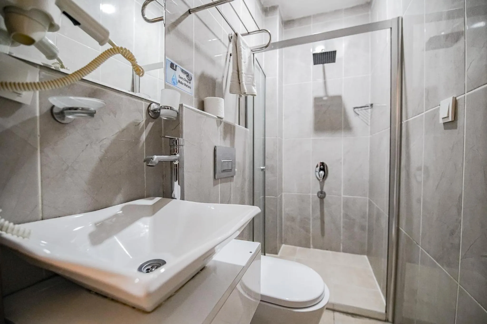 Shower in MITANI SUITES