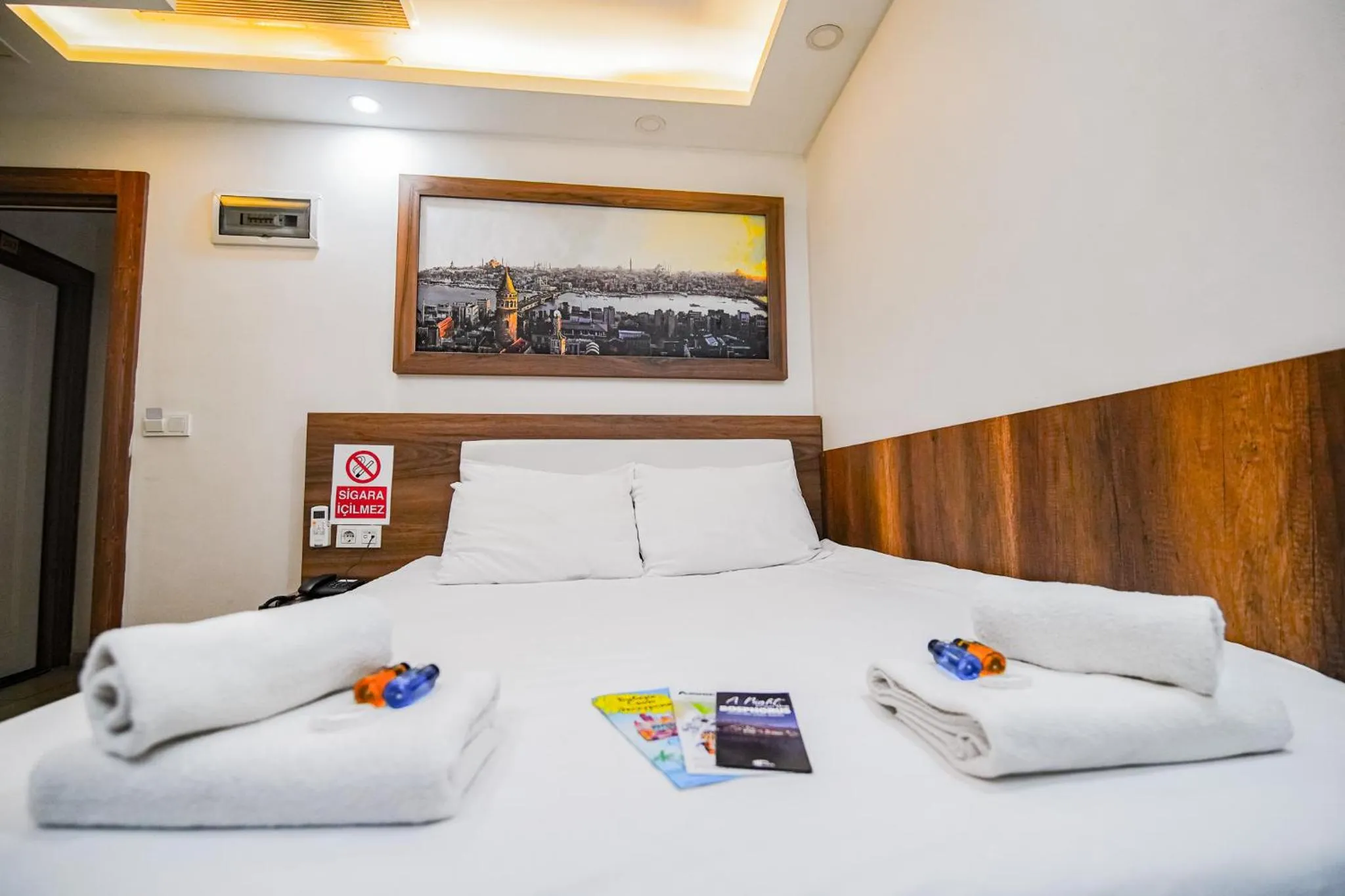 Bed in MITANI SUITES