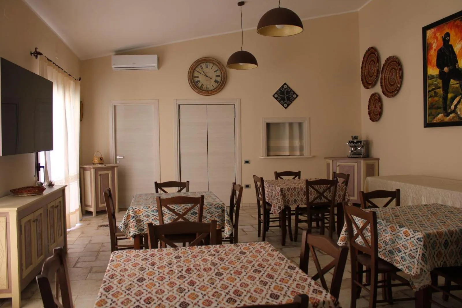Restaurant/Places to Eat in B&B Il Mandorlo
