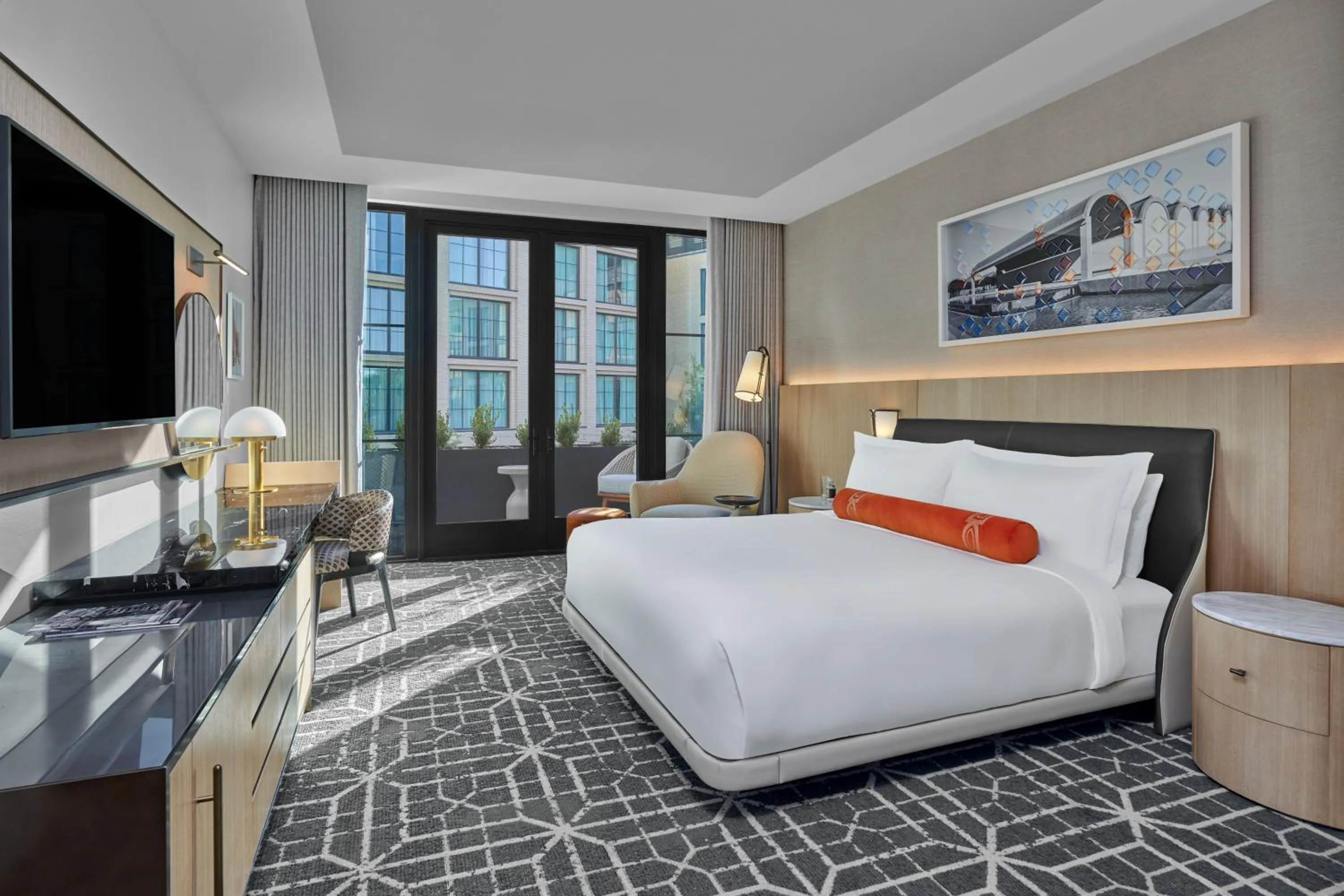 Bed in The Crescent Hotel, Fort Worth