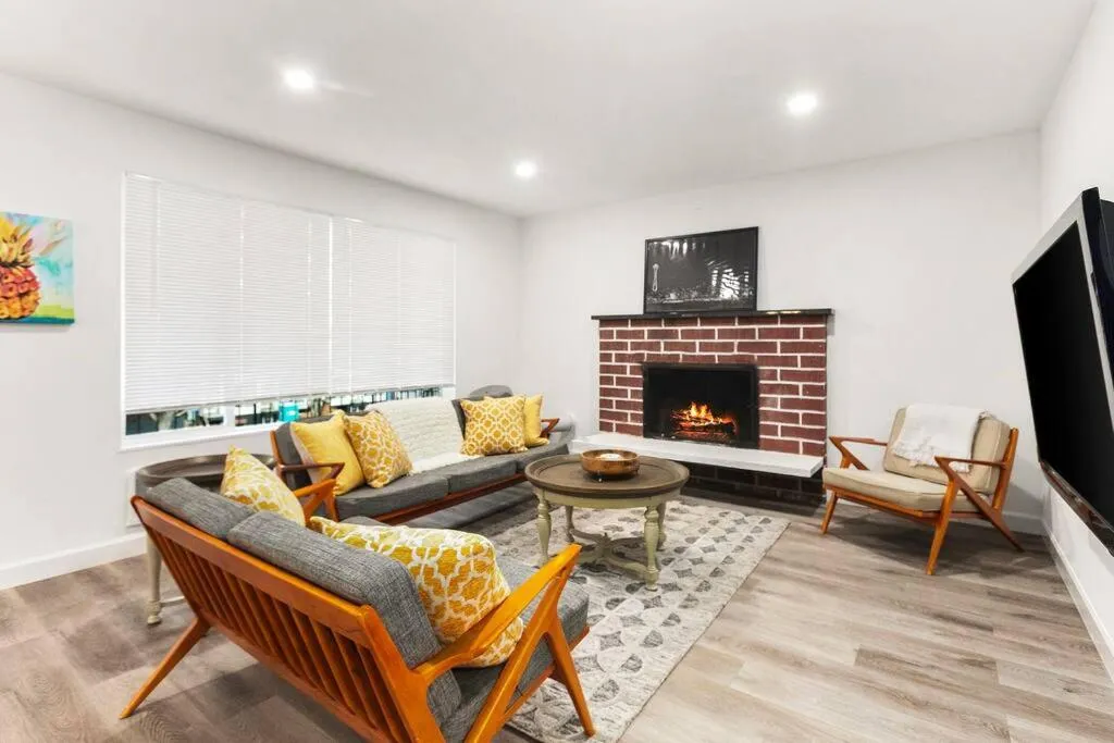 Beacon Hill Retro - Central Location.