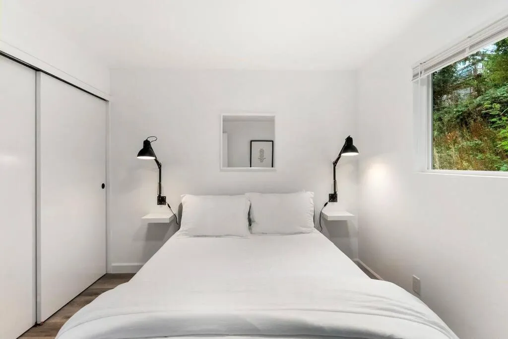 Bed in Beacon Hill Retro - Central Location.