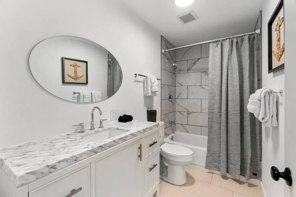 Beacon Hill Retro - Central Location.