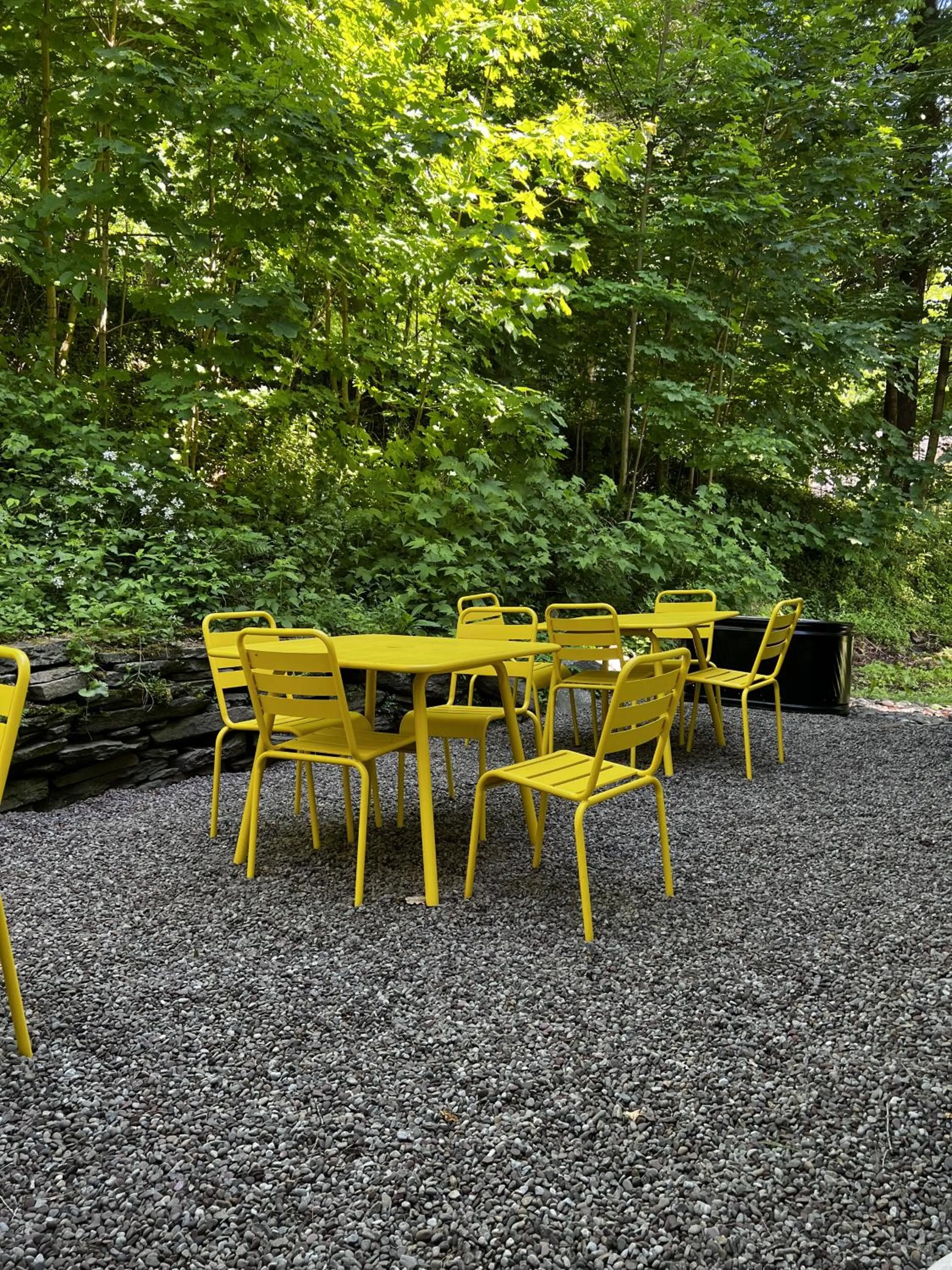 Restaurant/places to eat in The Yarra