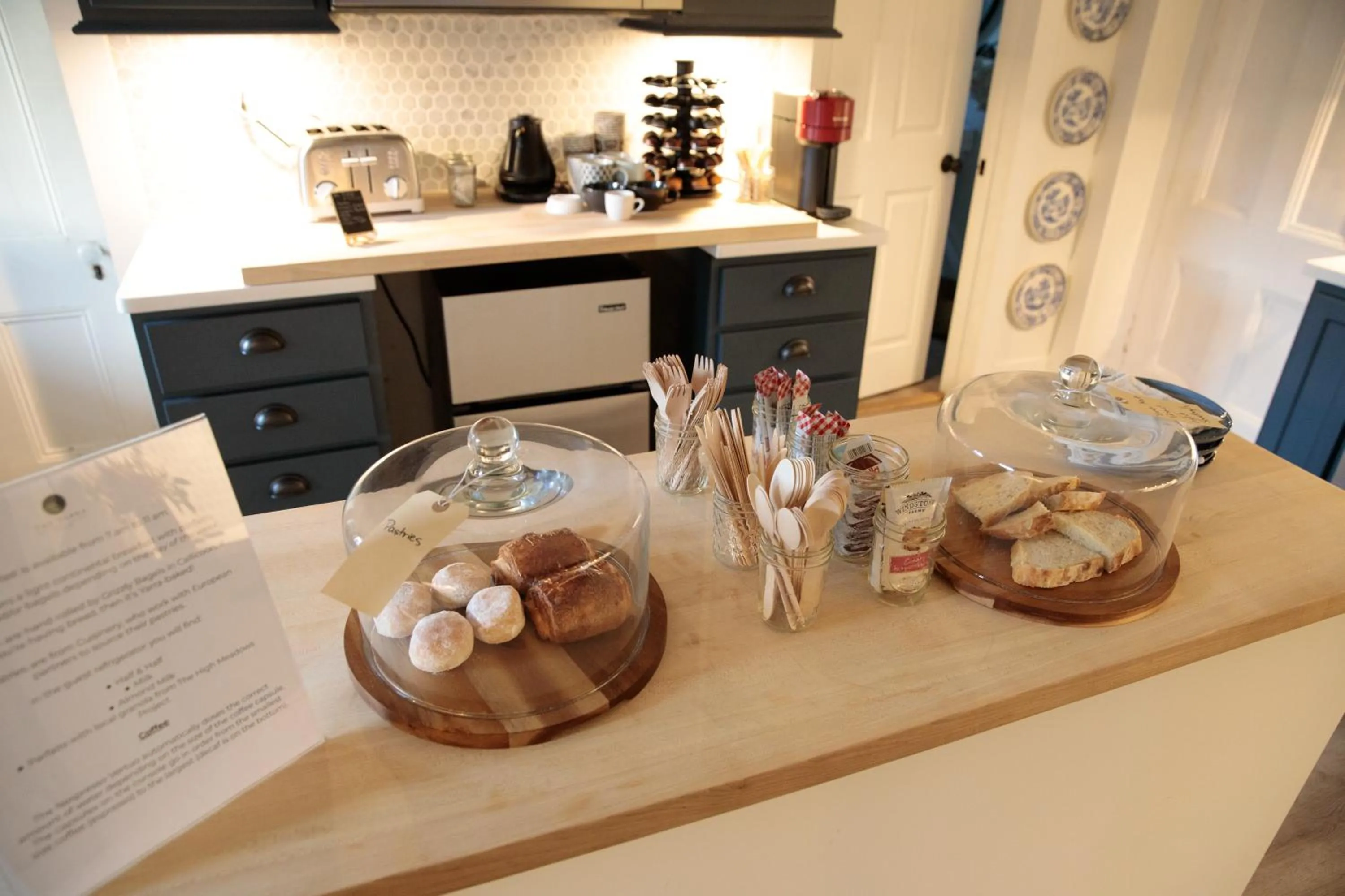 Breakfast in The Yarra