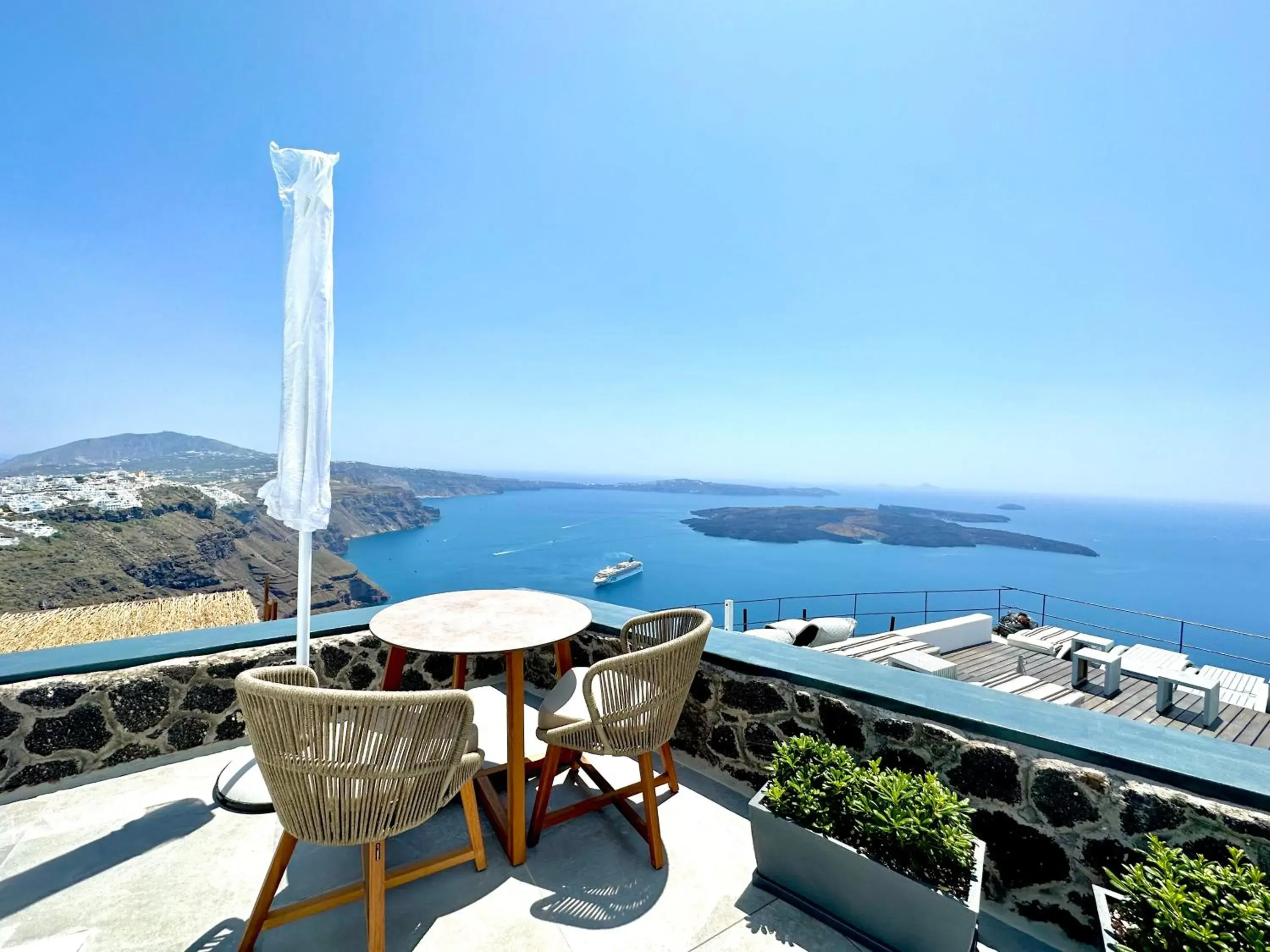 View (from property/room) in Eteoro Suites View (from property/room) in Eteoro Suites