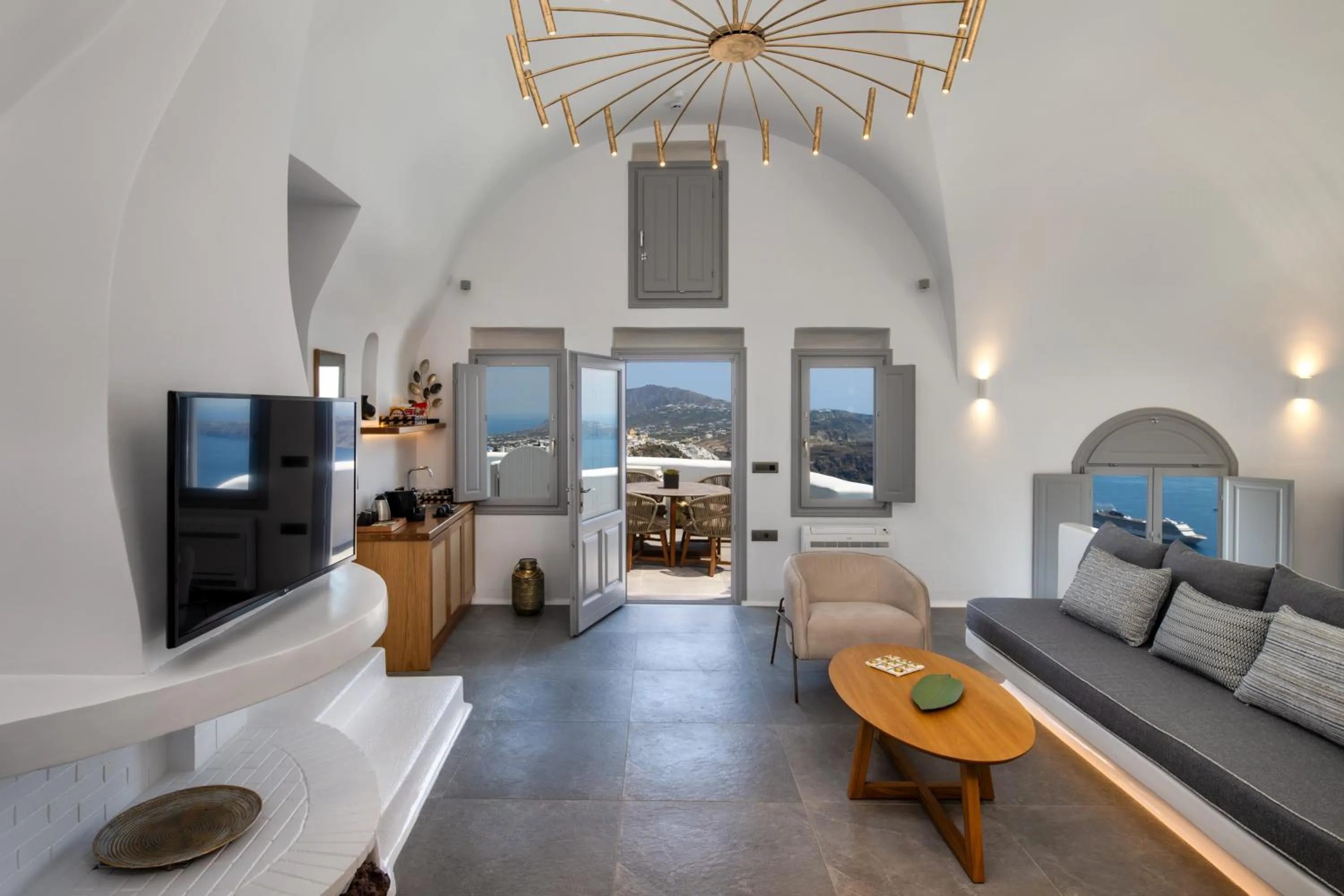 View (from property/room), Bed in Eteoro Suites