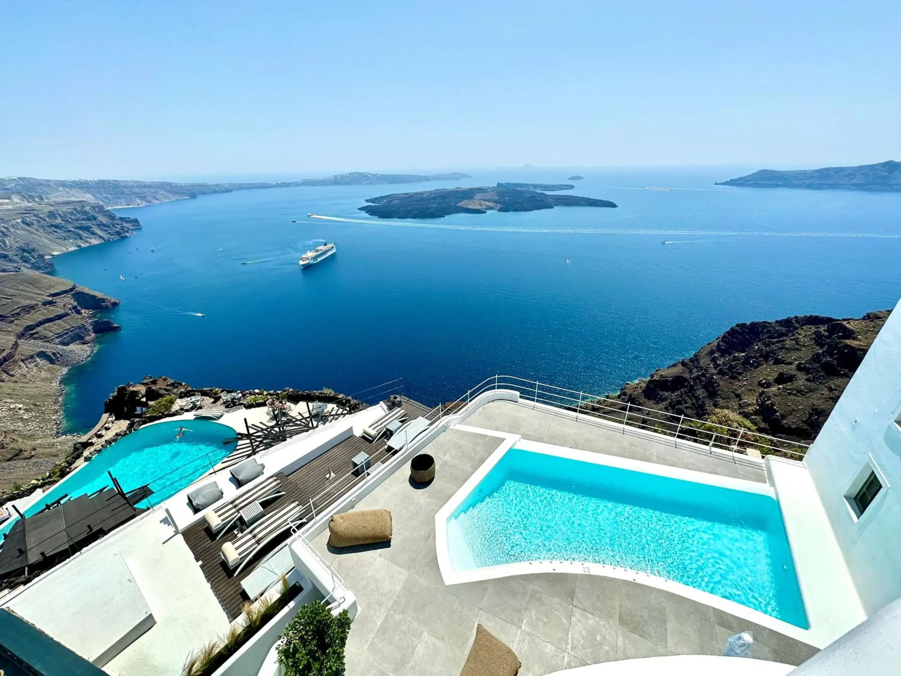 View (from property/room) in Eteoro Suites View (from property/room) in Eteoro Suites