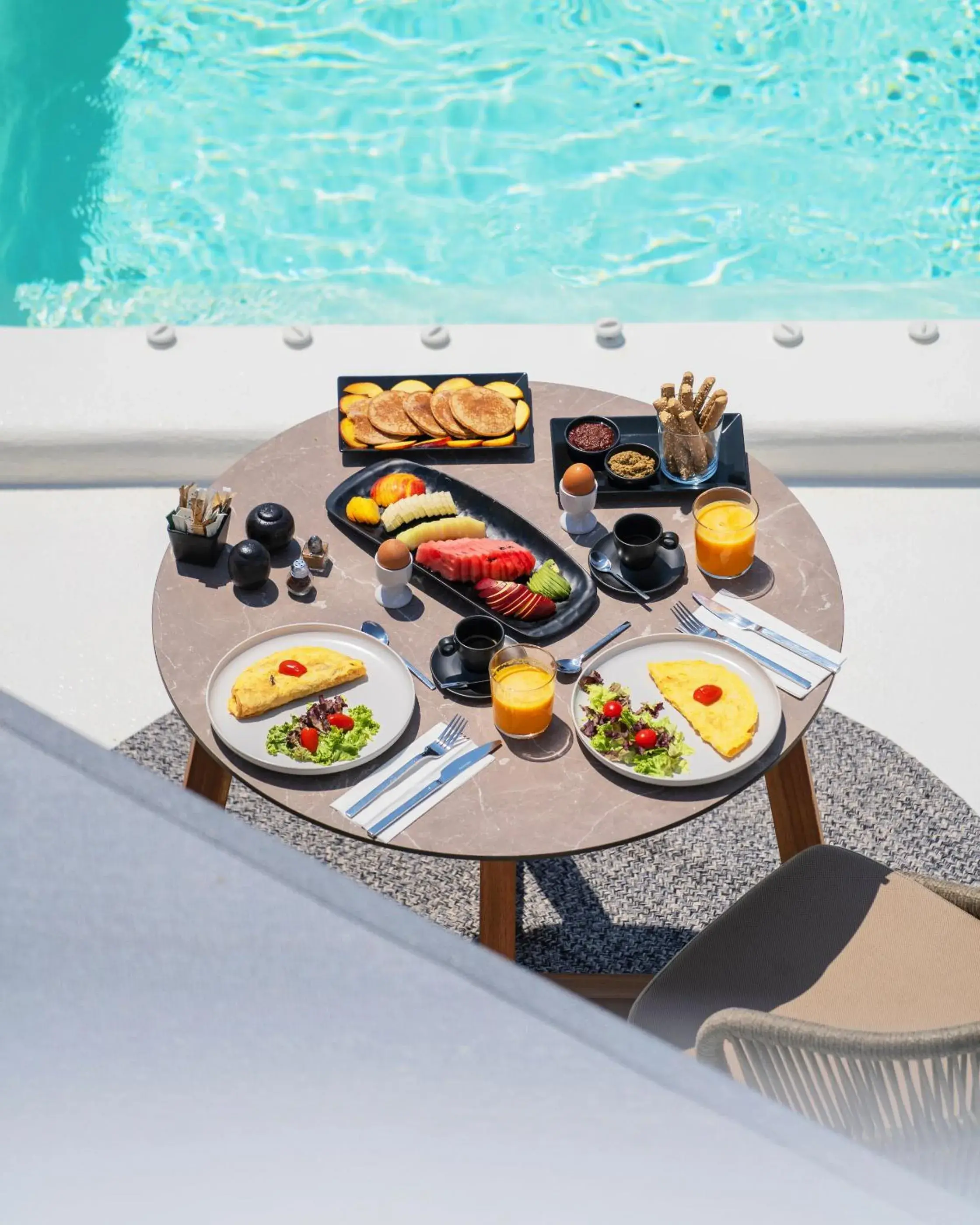 Breakfast in Eteoro Suites Breakfast in Eteoro Suites