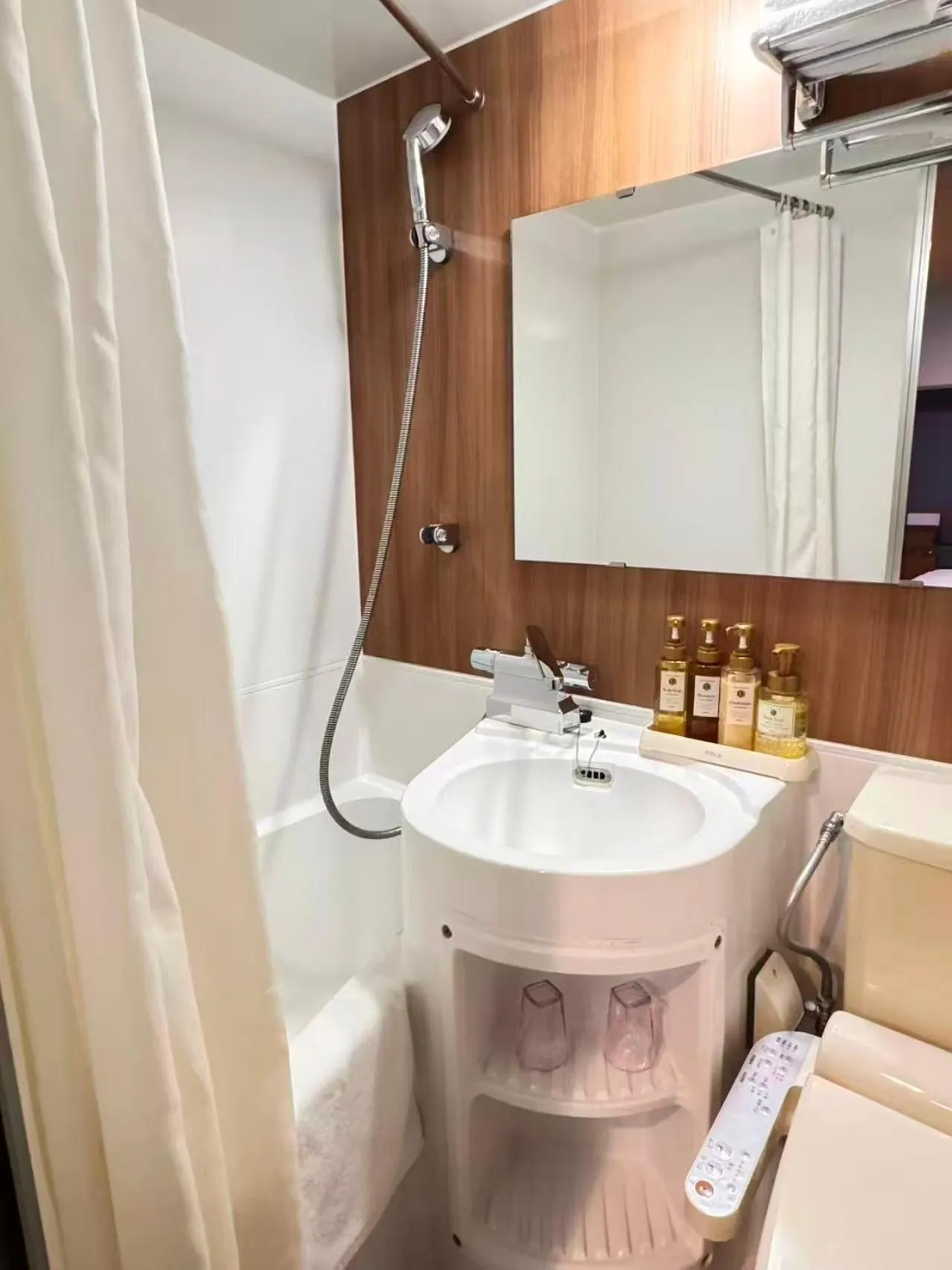 Floral Hotel East Shinsaibashi